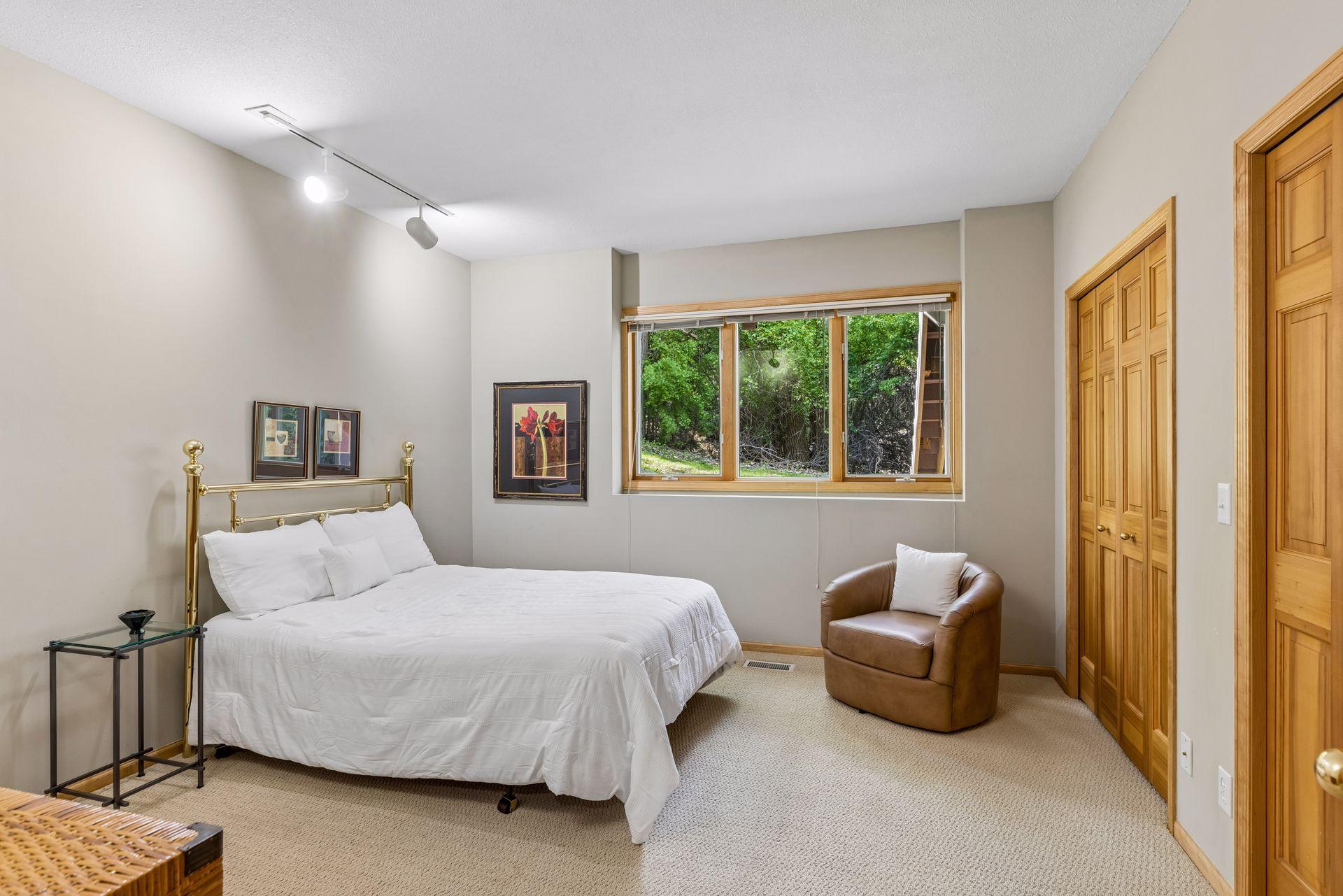 View of Residential at 689 Brookside Lane, Mendota Heights MN 55118, Mendota Heights (37 of 55) - Mike Wilen | Minnesota Team Real Estate