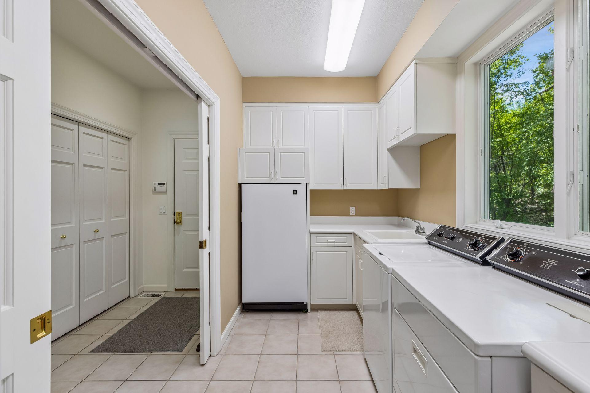 View of Residential at 689 Brookside Lane, Mendota Heights MN 55118, Mendota Heights (24 of 55) - Mike Wilen | Minnesota Team Real Estate