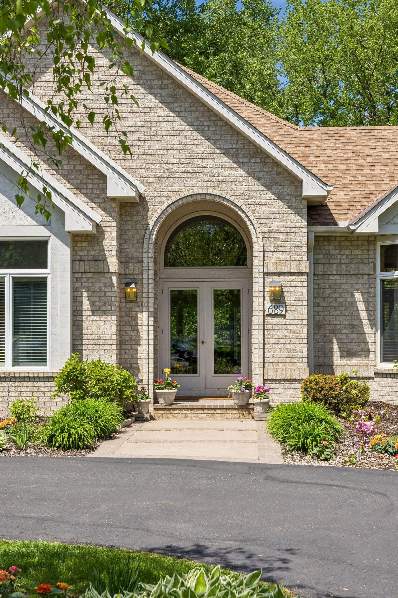 View of Residential at 689 Brookside Lane, Mendota Heights MN 55118, Mendota Heights (4 of 55) - Mike Wilen | Minnesota Team Real Estate