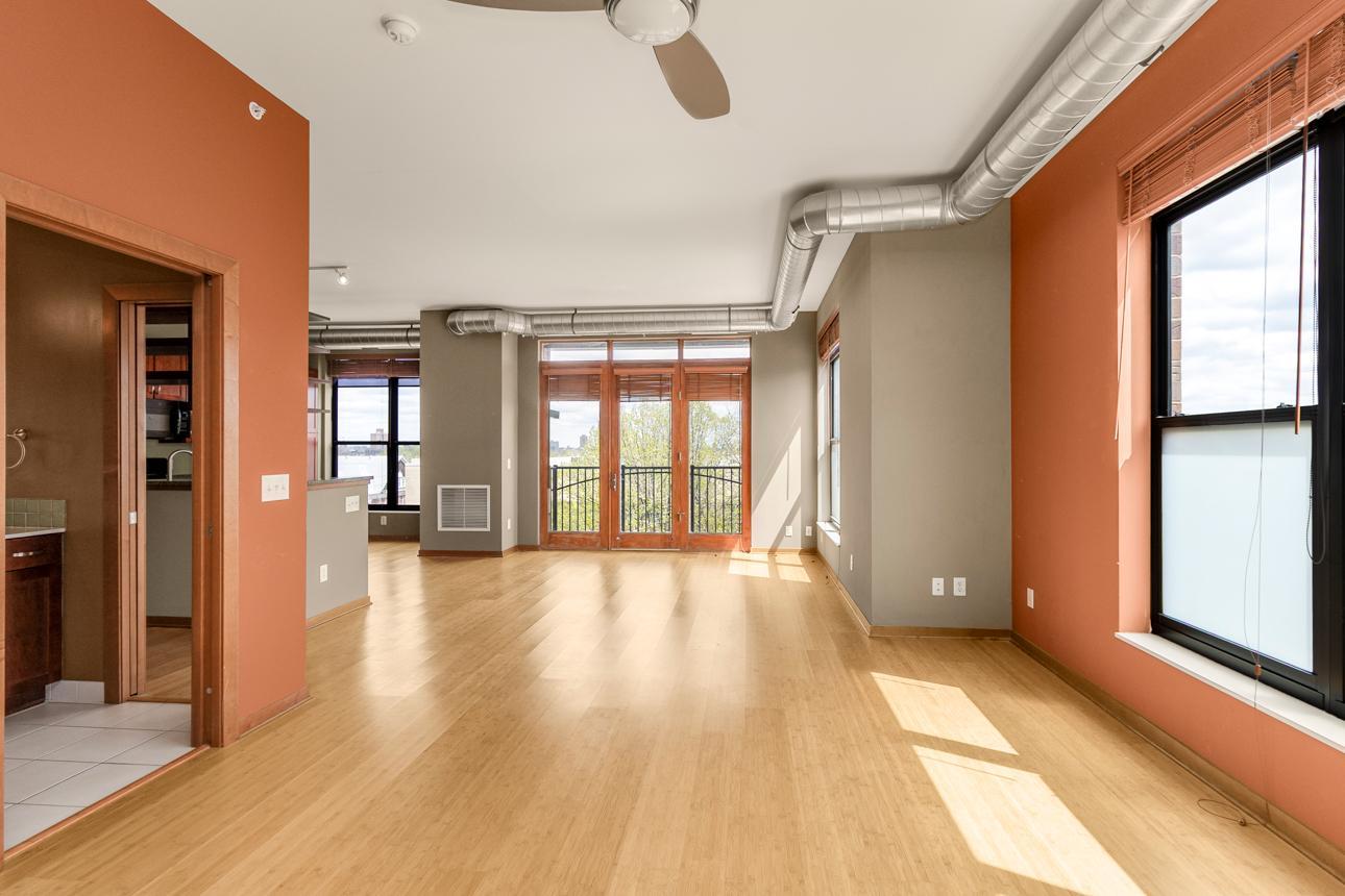 View of Residential at 15 Franklin Avenue #432, Minneapolis MN 55404, Minneapolis (18 of 26) - Mike Wilen | Minnesota Team Real Estate