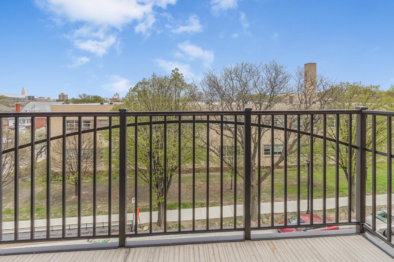 View of Residential at 15 Franklin Avenue #432, Minneapolis MN 55404, Minneapolis (14 of 26) - Mike Wilen | Minnesota Team Real Estate