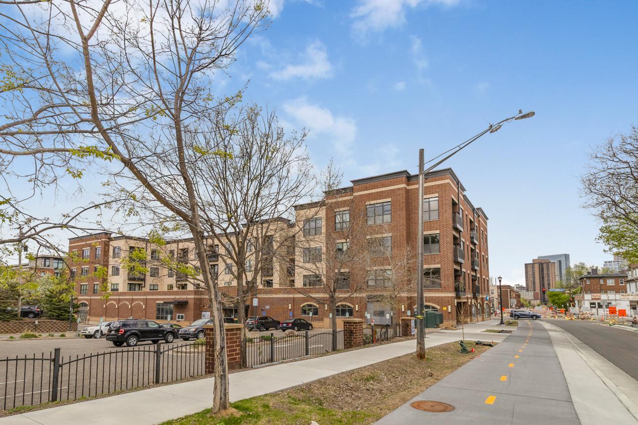 View of Residential at 15 Franklin Avenue #432, Minneapolis MN 55404, Minneapolis (26 of 26) - Mike Wilen | Minnesota Team Real Estate