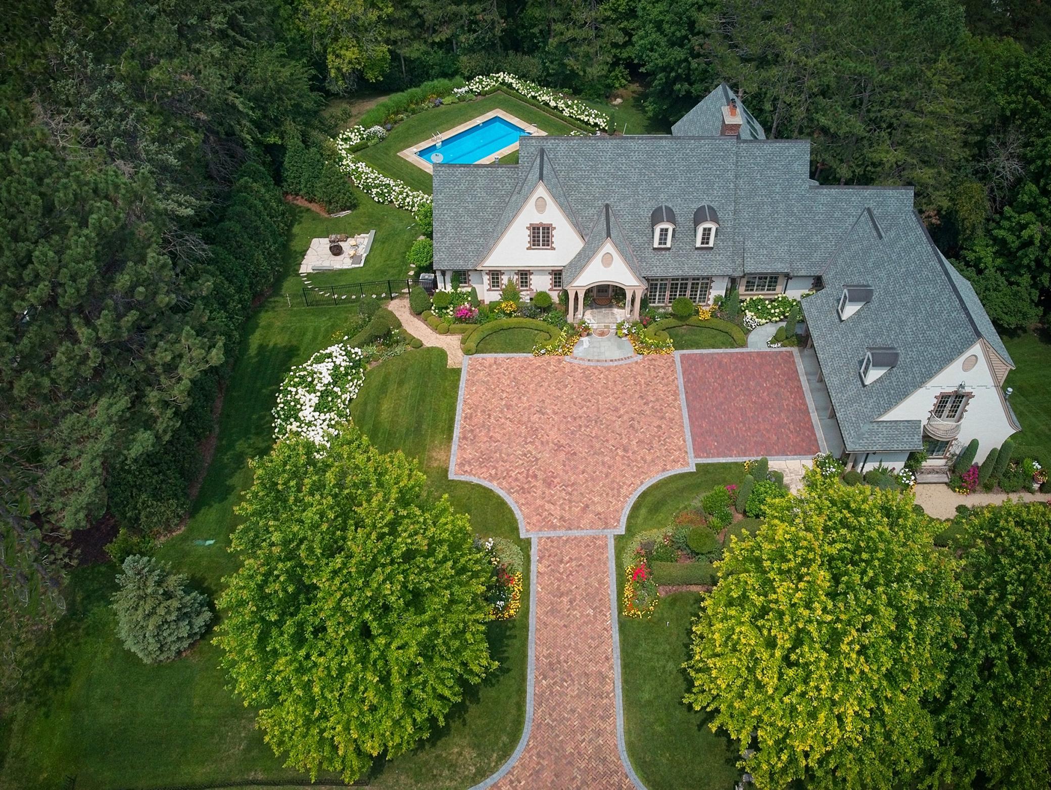 View of Residential at 325 Highcroft Lane, Wayzata MN 55391, Wayzata (4 of 42) - Mike Wilen | Minnesota Team Real Estate