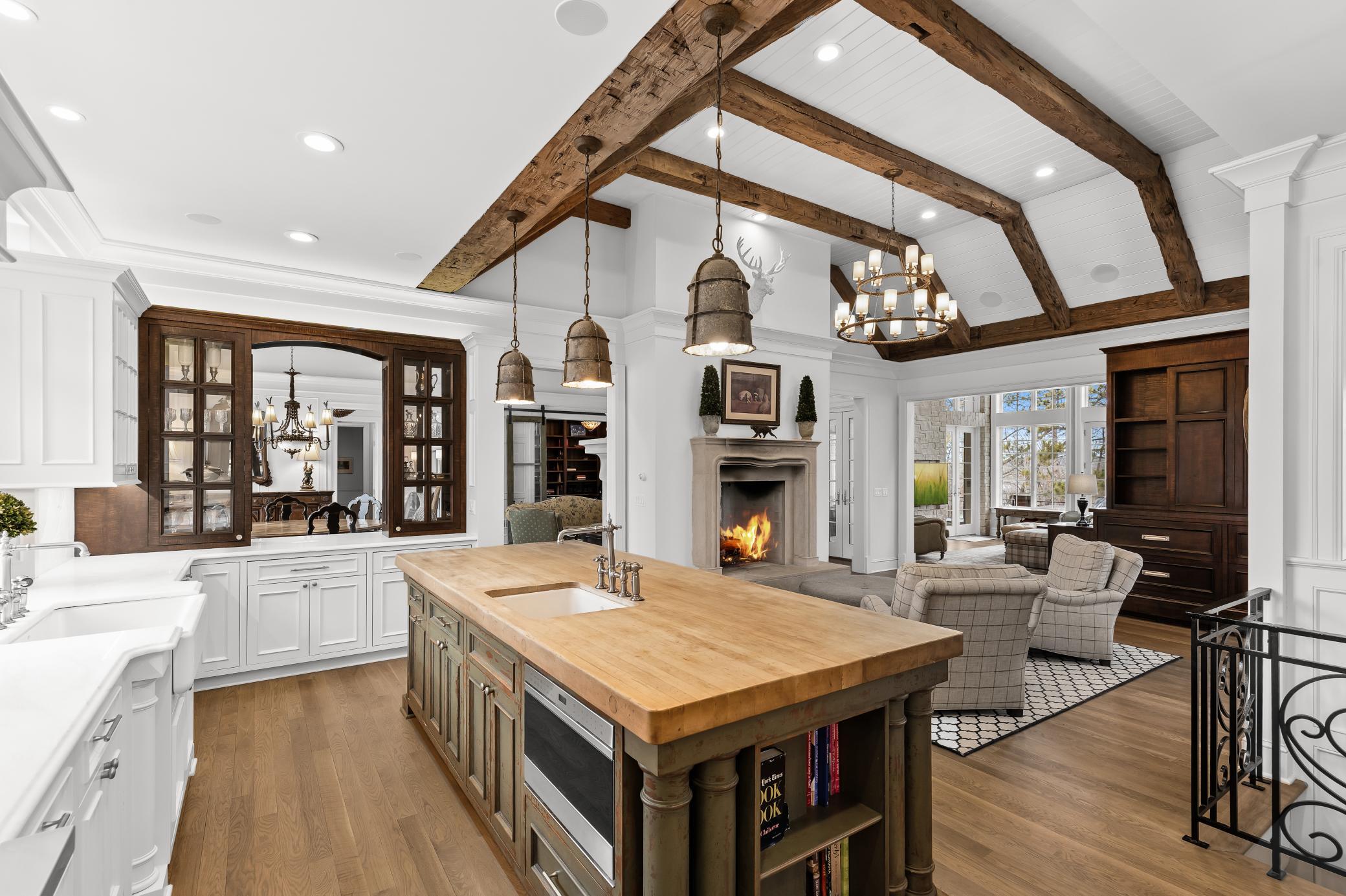 View of Residential at 325 Highcroft Lane, Wayzata MN 55391, Wayzata (12 of 42) - Mike Wilen | Minnesota Team Real Estate