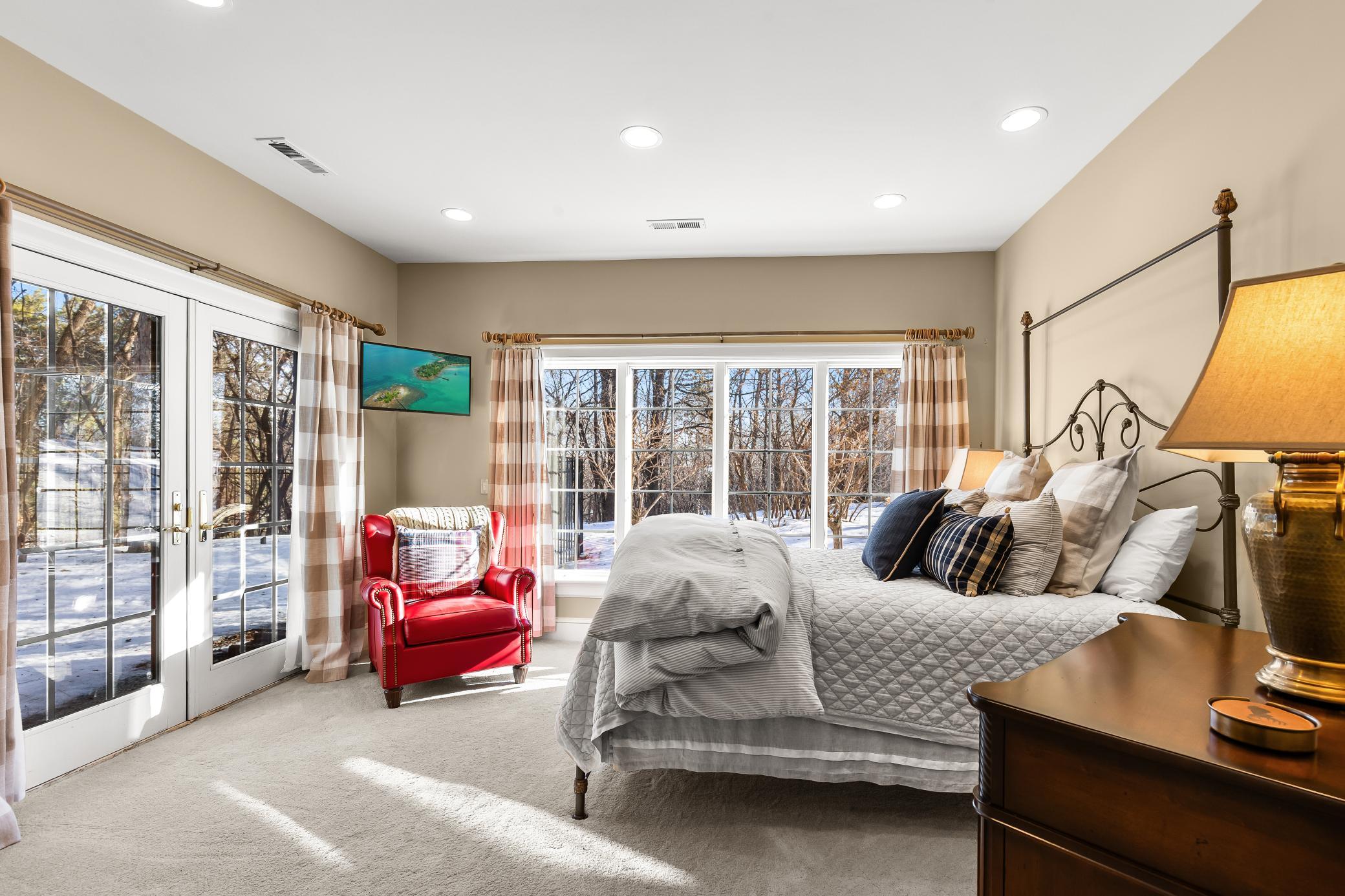 View of Residential at 325 Highcroft Lane, Wayzata MN 55391, Wayzata (31 of 42) - Mike Wilen | Minnesota Team Real Estate