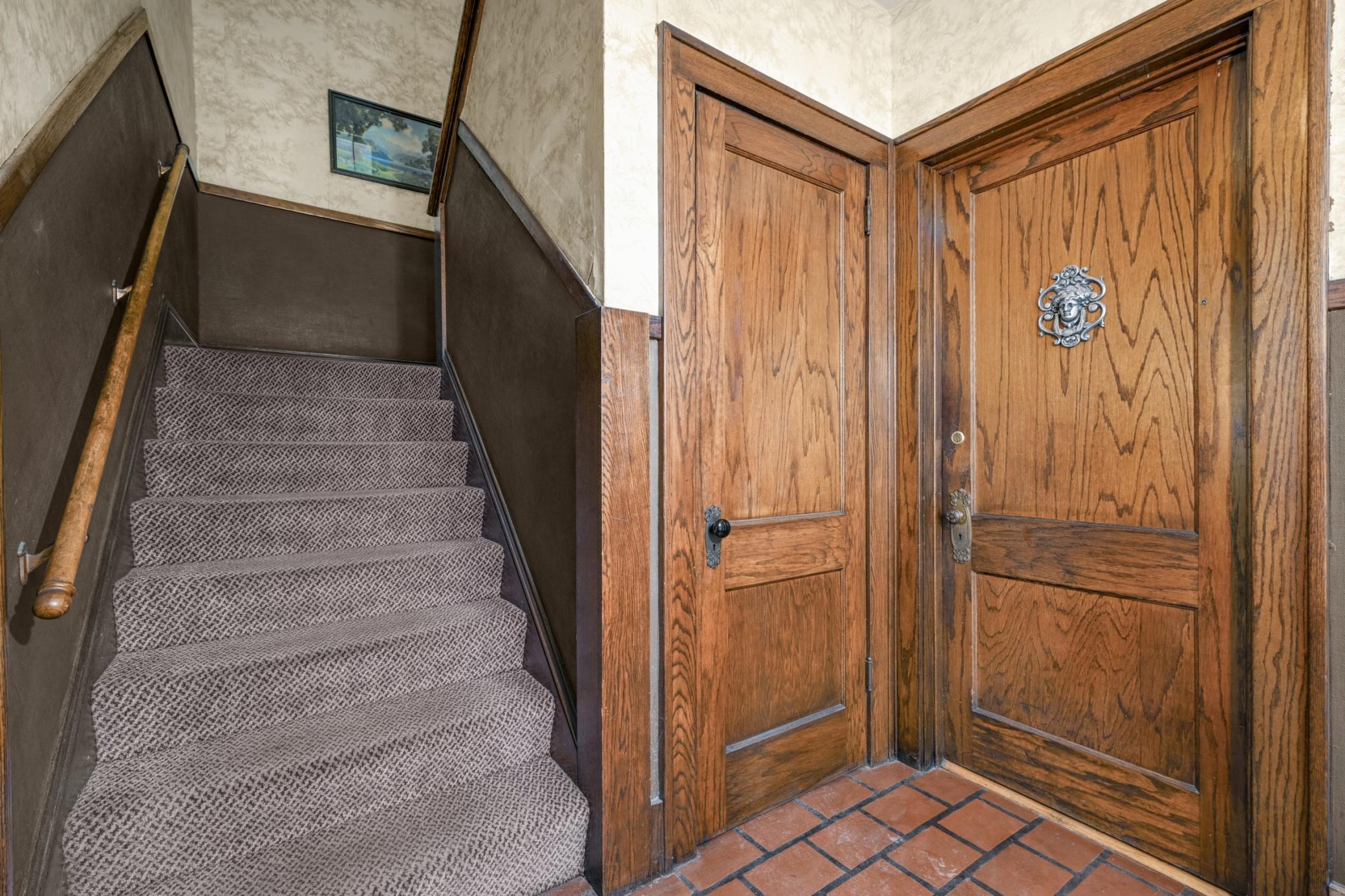 View of Residential Income at 2121 Penn Avenue, Minneapolis MN 55405, Minneapolis (5 of 50) - Mike Wilen | Minnesota Team Real Estate