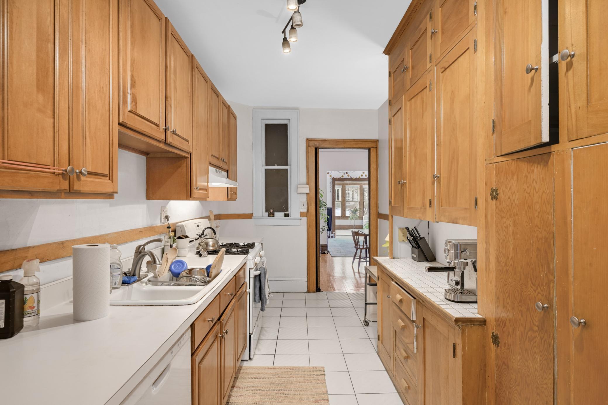 View of Residential Income at 2121 Penn Avenue, Minneapolis MN 55405, Minneapolis (17 of 50) - Mike Wilen | Minnesota Team Real Estate