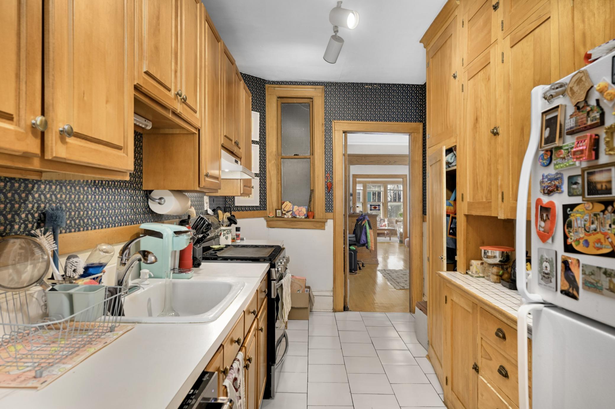View of Residential Income at 2121 Penn Avenue, Minneapolis MN 55405, Minneapolis (34 of 50) - Mike Wilen | Minnesota Team Real Estate