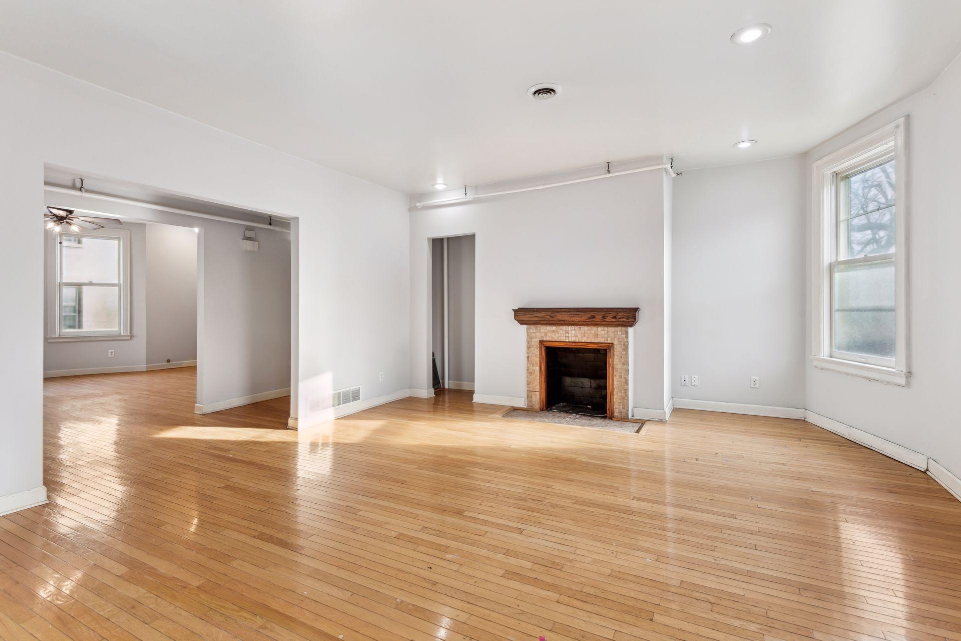 View of Residential Income at 2021 3rd Avenue, Minneapolis MN 55404, Minneapolis (10 of 26) - Mike Wilen | Minnesota Team Real Estate