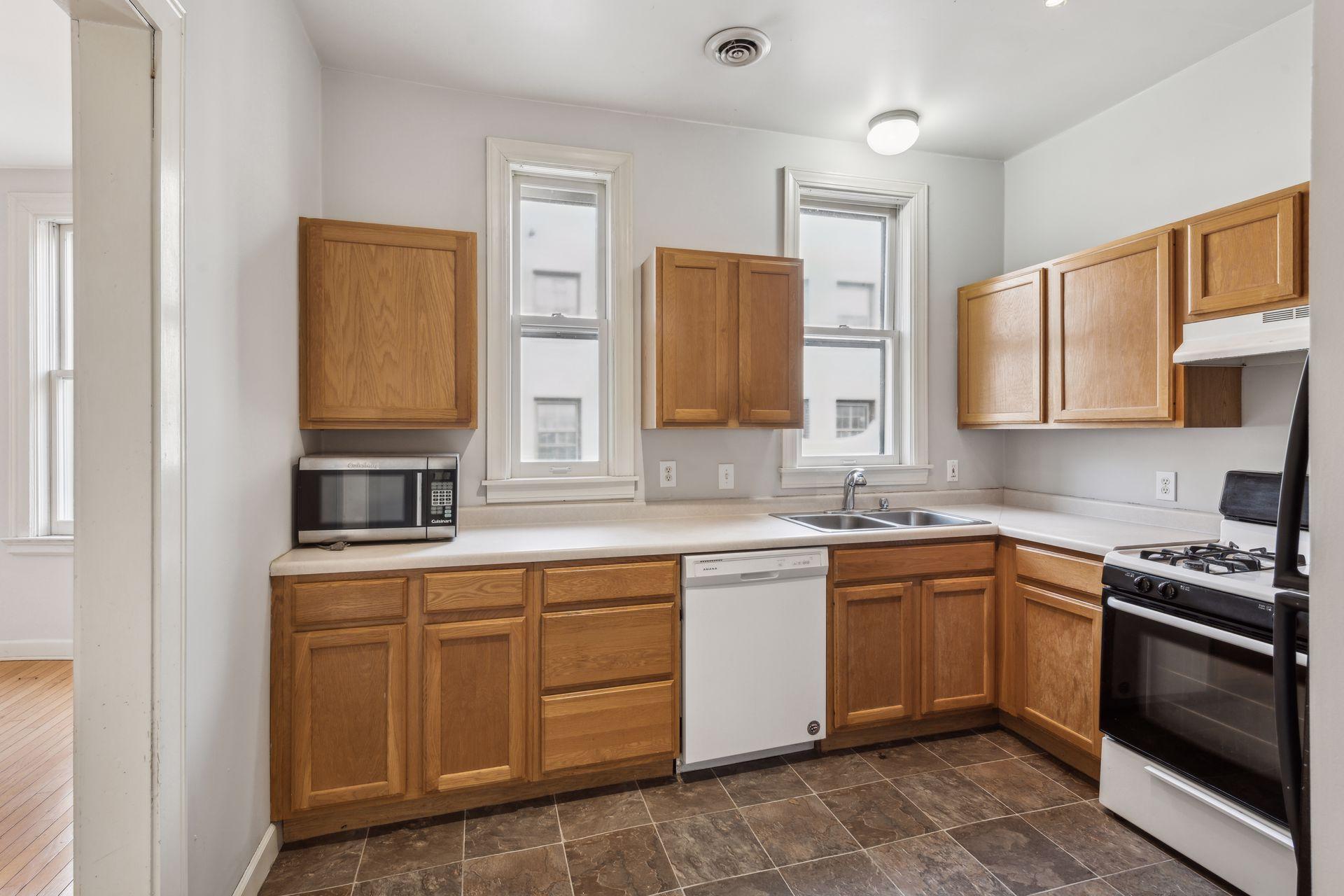 View of Residential Income at 2021 3rd Avenue, Minneapolis MN 55404, Minneapolis (14 of 26) - Mike Wilen | Minnesota Team Real Estate