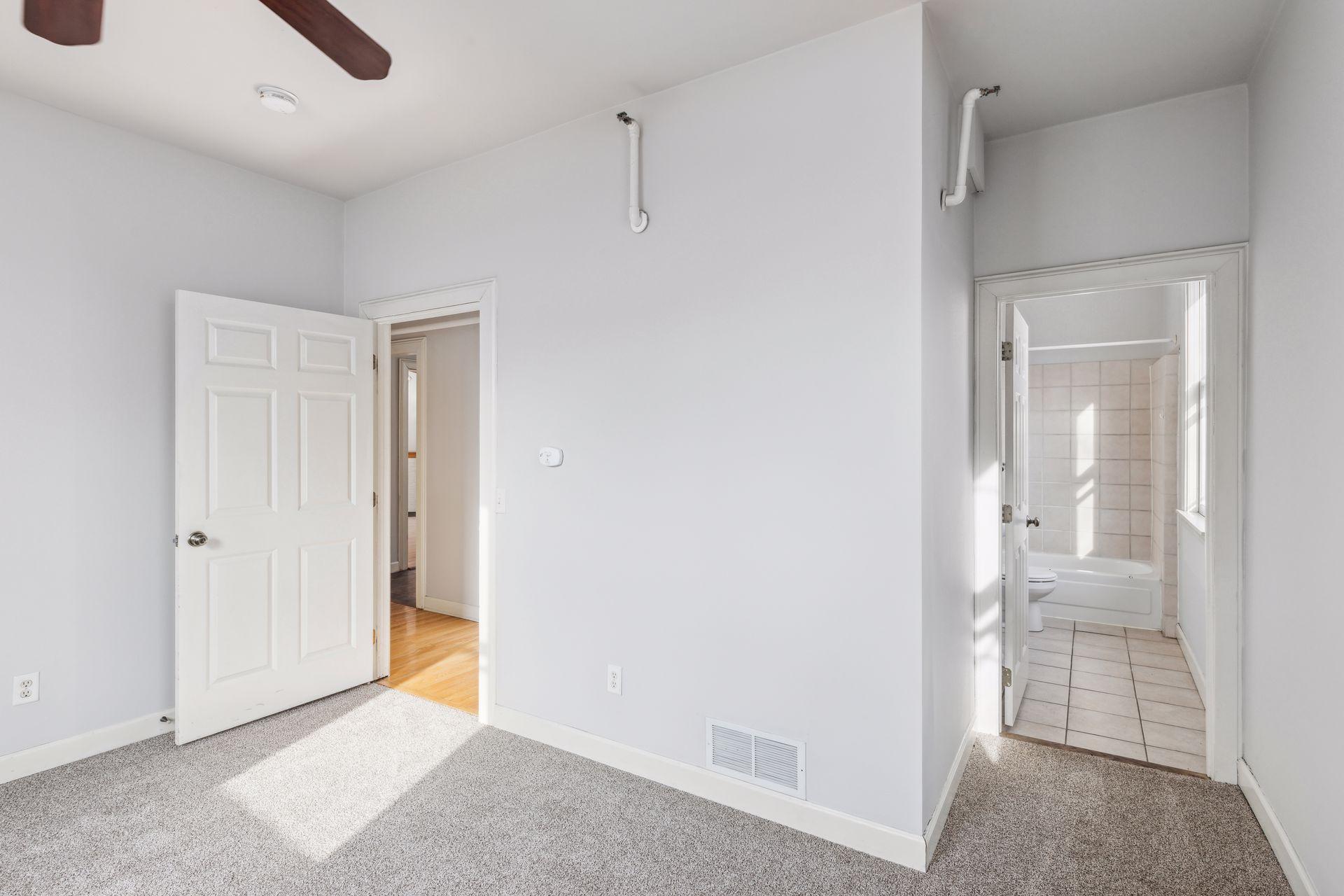 View of Residential Income at 2021 3rd Avenue, Minneapolis MN 55404, Minneapolis (16 of 26) - Mike Wilen | Minnesota Team Real Estate