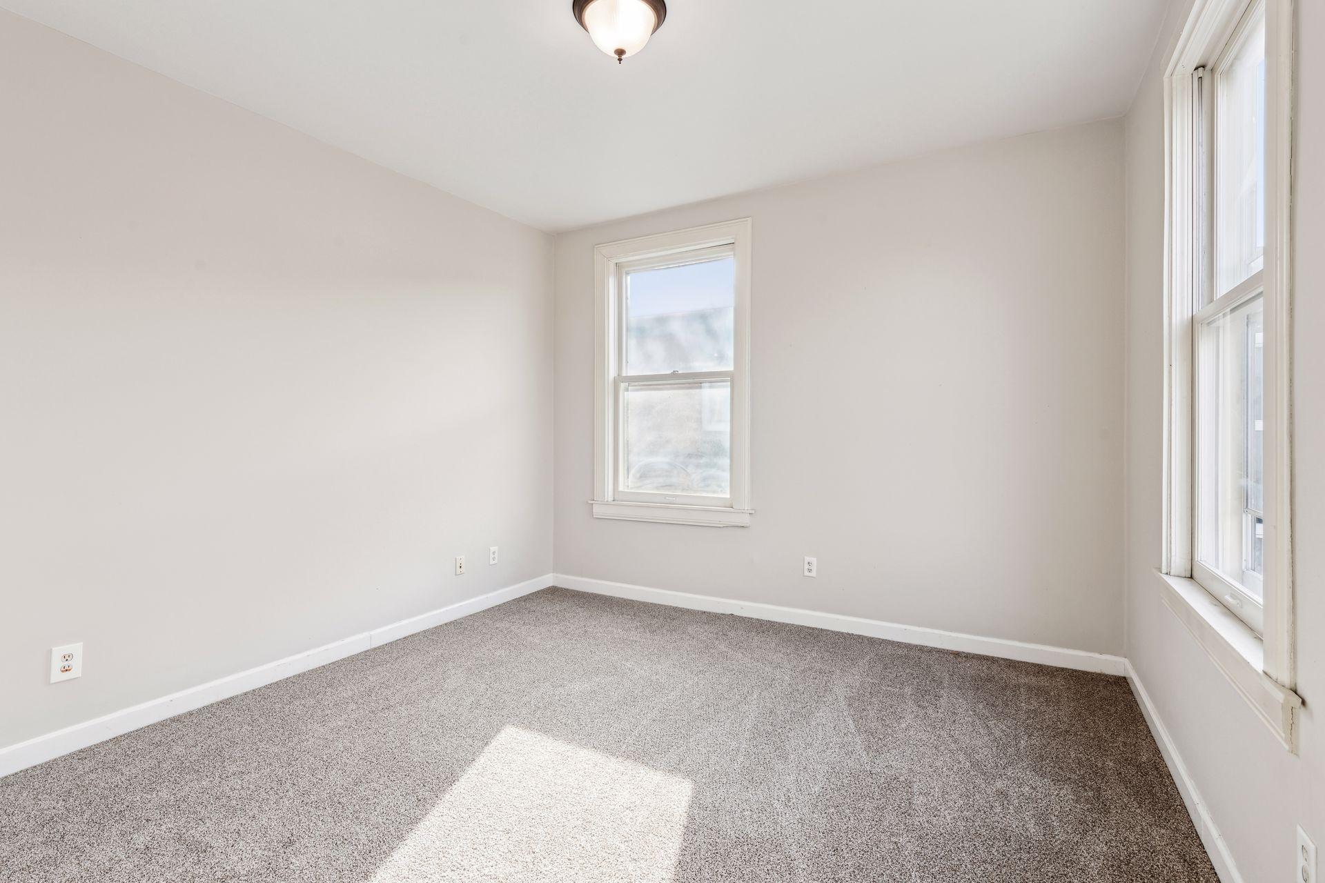 View of Residential Income at 2021 3rd Avenue, Minneapolis MN 55404, Minneapolis (20 of 26) - Mike Wilen | Minnesota Team Real Estate