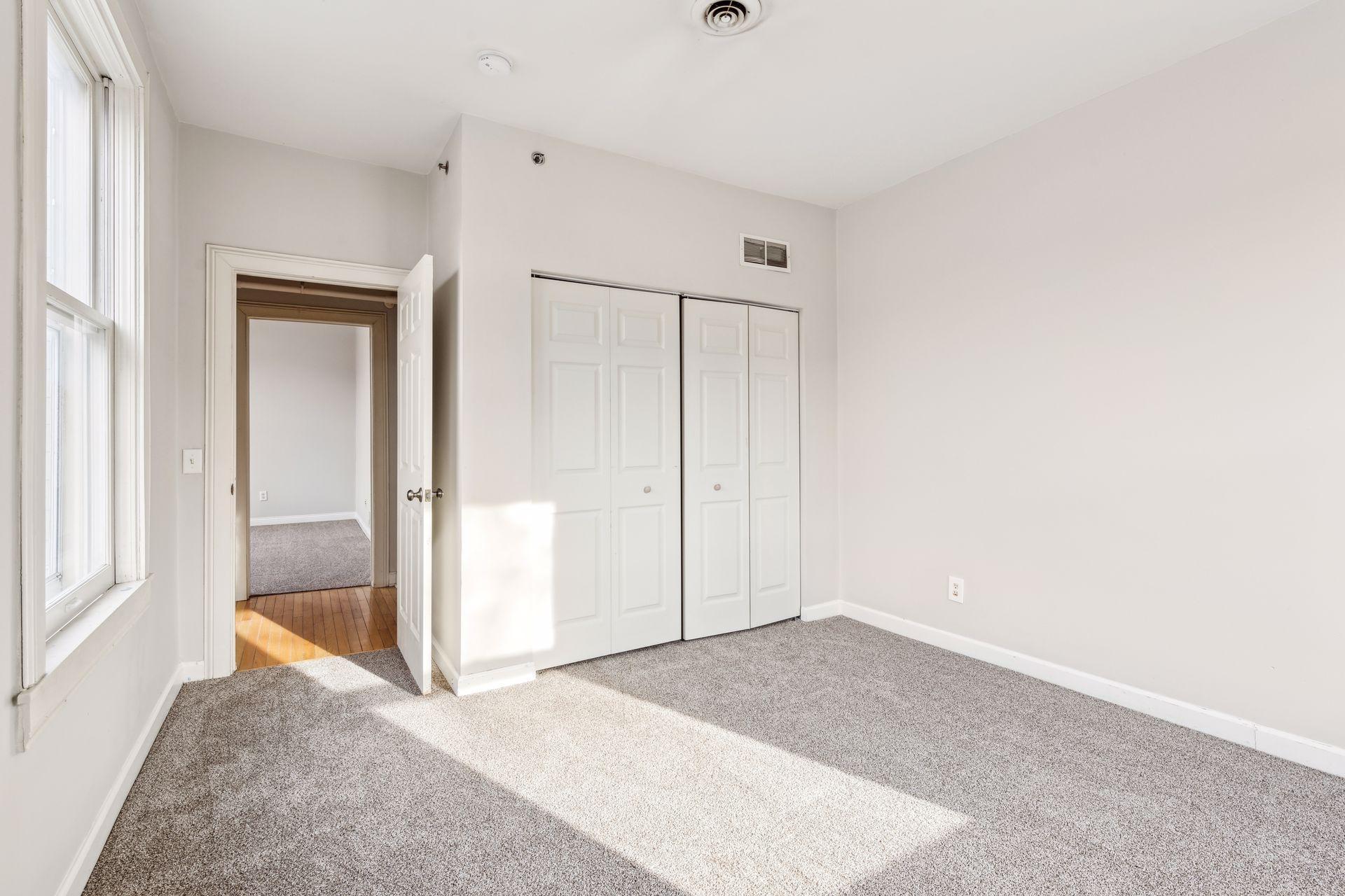 View of Residential Income at 2021 3rd Avenue, Minneapolis MN 55404, Minneapolis (21 of 26) - Mike Wilen | Minnesota Team Real Estate