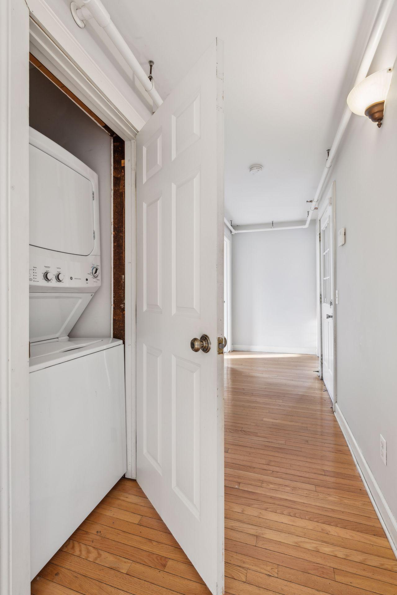 View of Residential Income at 2021 3rd Avenue, Minneapolis MN 55404, Minneapolis (23 of 26) - Mike Wilen | Minnesota Team Real Estate
