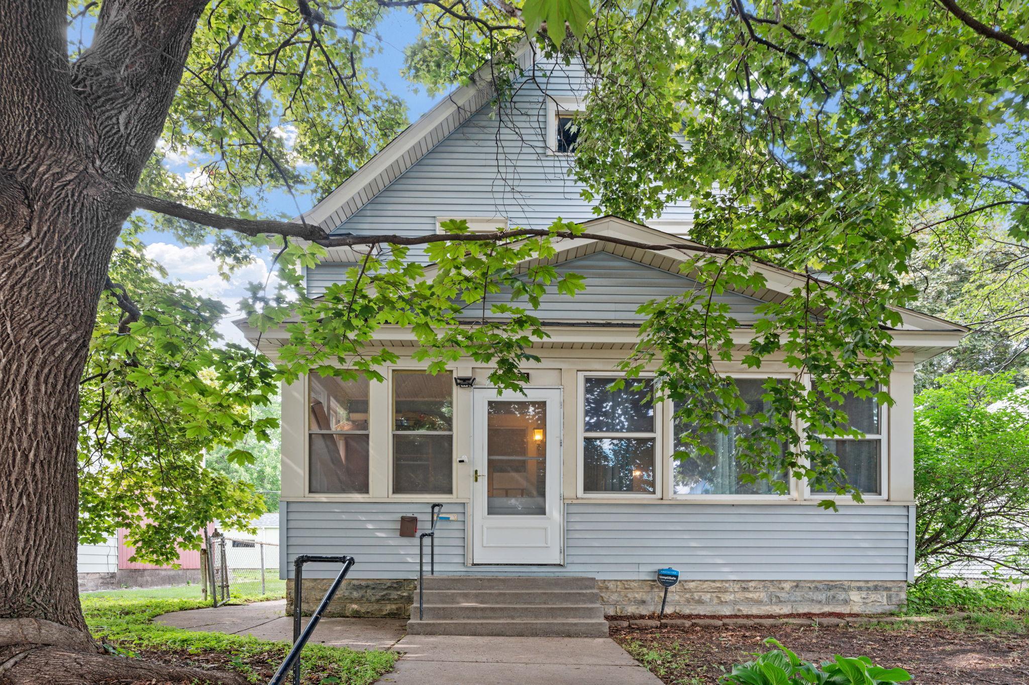 View of Residential at 1227 Thomas Avenue, Saint Paul MN 55104, Saint Paul - Mike Wilen | Minnesota Team Real Estate