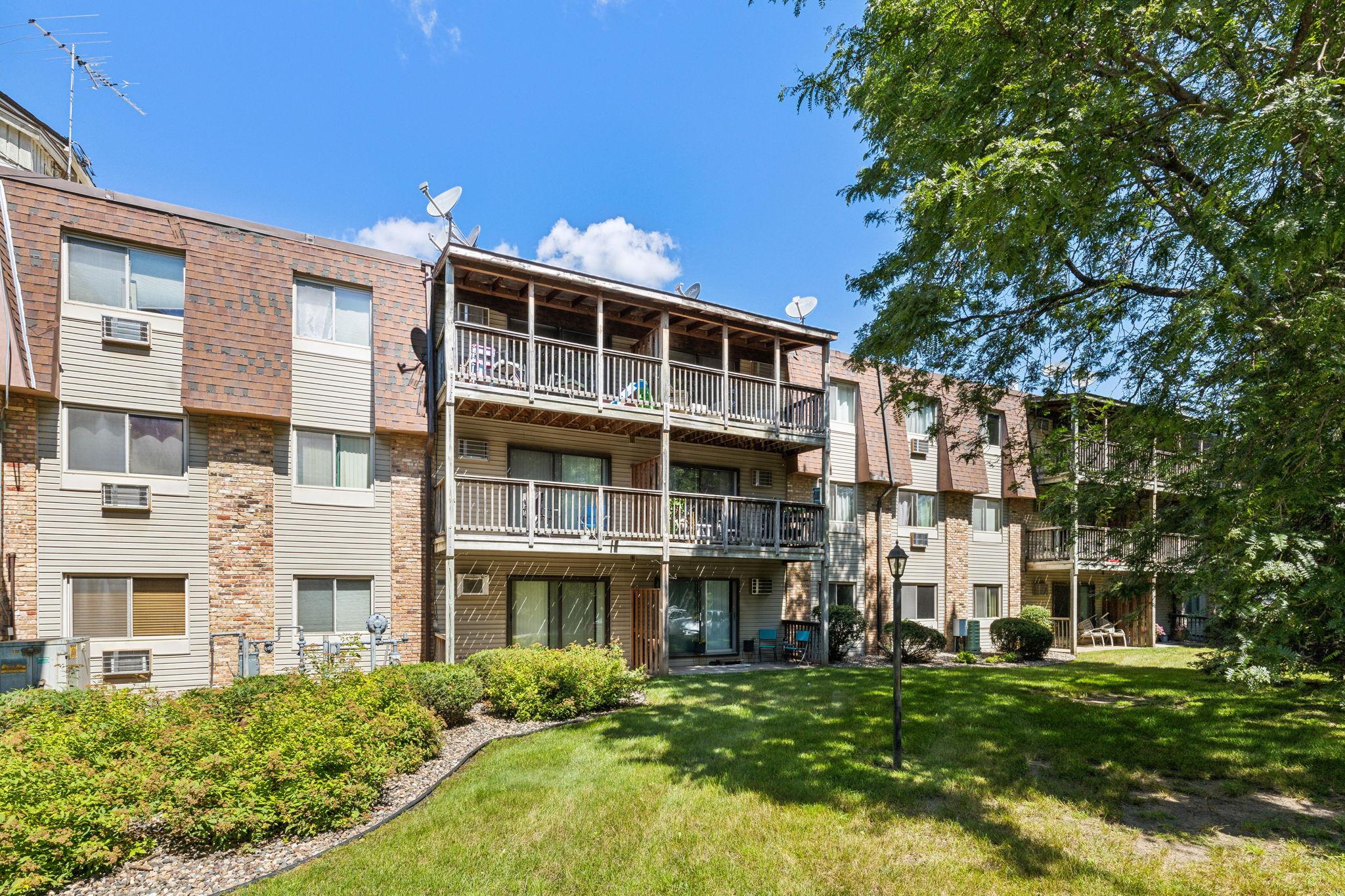 View of Residential at 2011 122nd Street #D5, Burnsville MN 55337, Burnsville (33 of 37) - Mike Wilen | Minnesota Team Real Estate