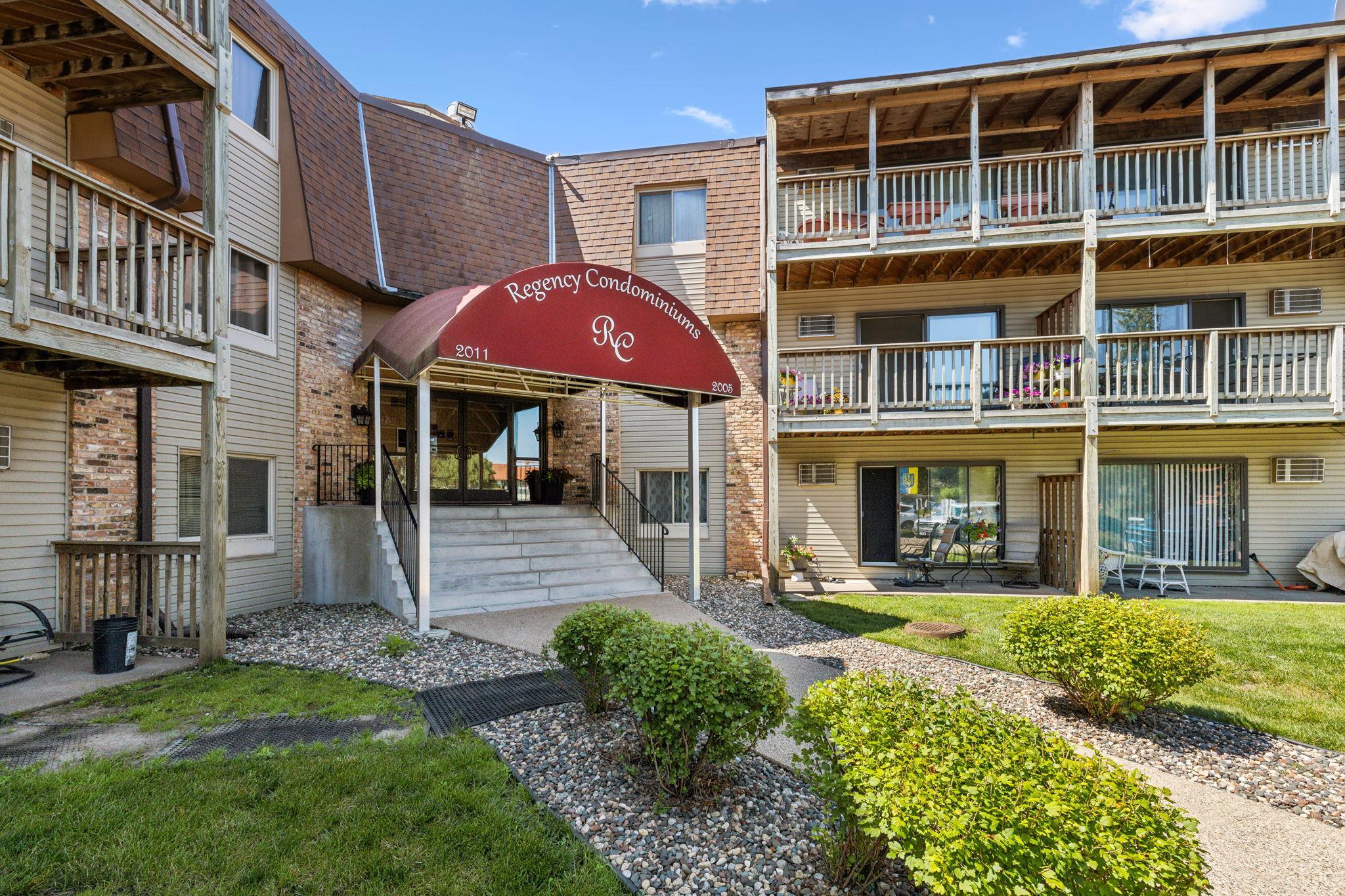 View of Residential at 2011 122nd Street #D5, Burnsville MN 55337, Burnsville (32 of 37) - Mike Wilen | Minnesota Team Real Estate