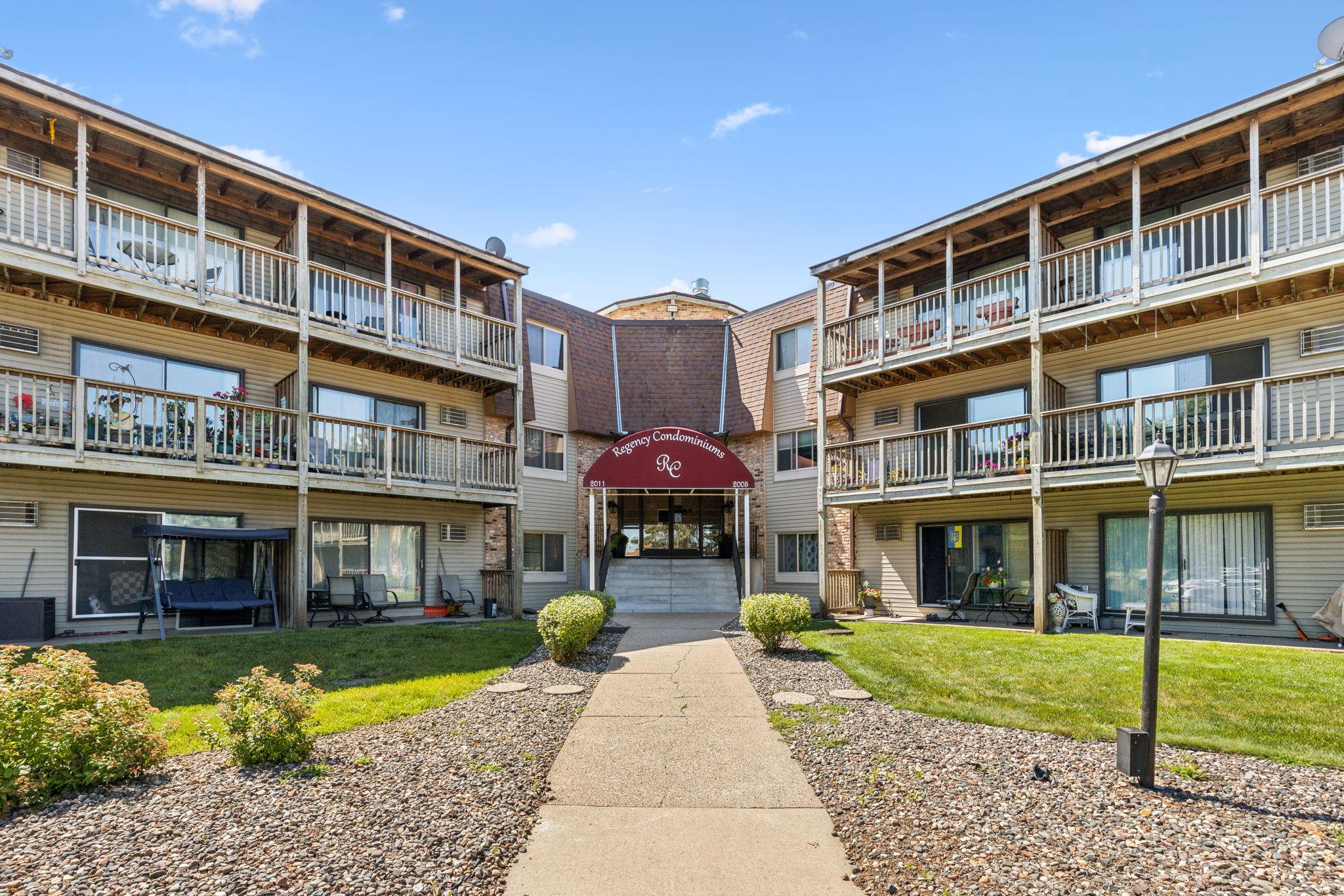View of Residential at 2011 122nd Street #D5, Burnsville MN 55337, Burnsville (31 of 37) - Mike Wilen | Minnesota Team Real Estate