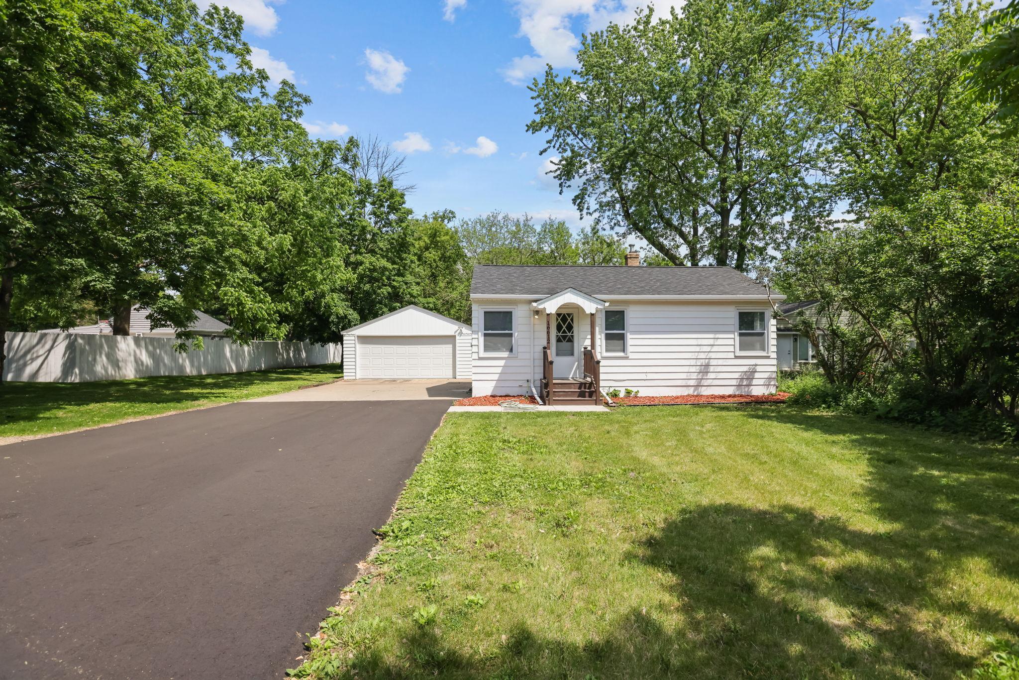 View of Residential at 16612 Minnetonka Boulevard, Minnetonka MN 55345, Minnetonka - Mike Wilen | Minnesota Team Real Estate