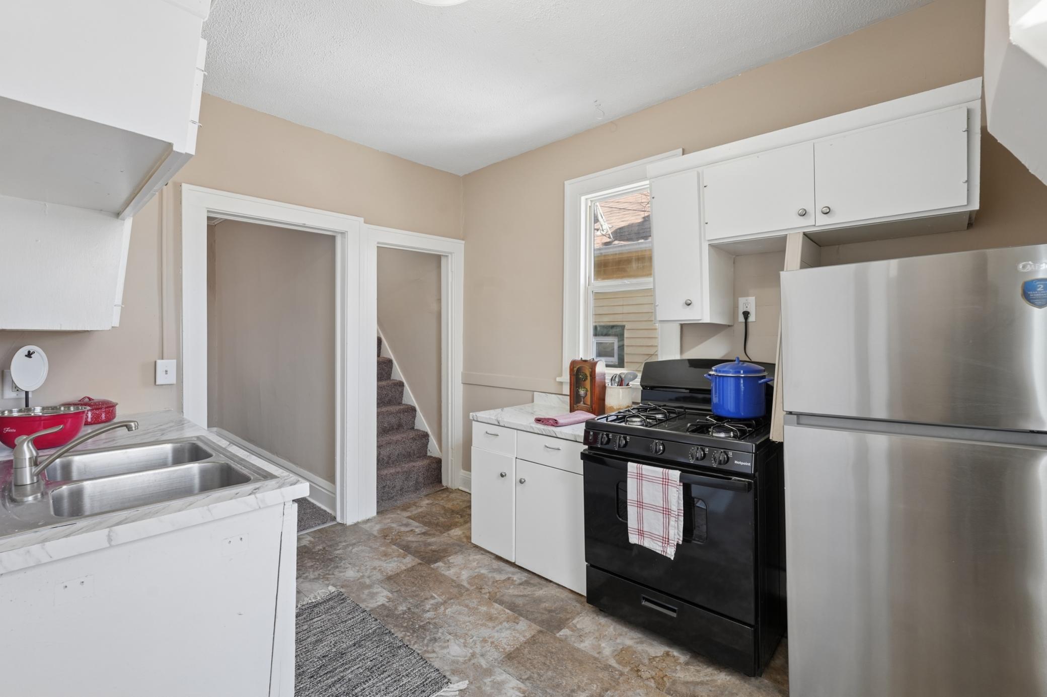 View of Residential at 1368 Payne Avenue, Saint Paul MN 55130, Saint Paul (14 of 24) - Mike Wilen | Minnesota Team Real Estate