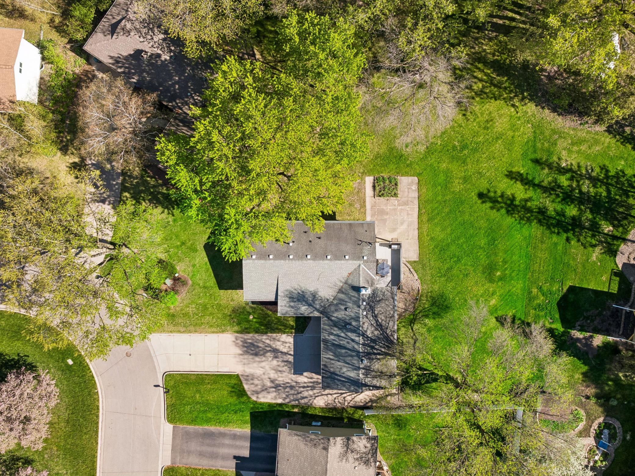 View of Residential at 6401 Doron Lane, Edina MN 55439, Edina (37 of 40) - Mike Wilen | Minnesota Team Real Estate