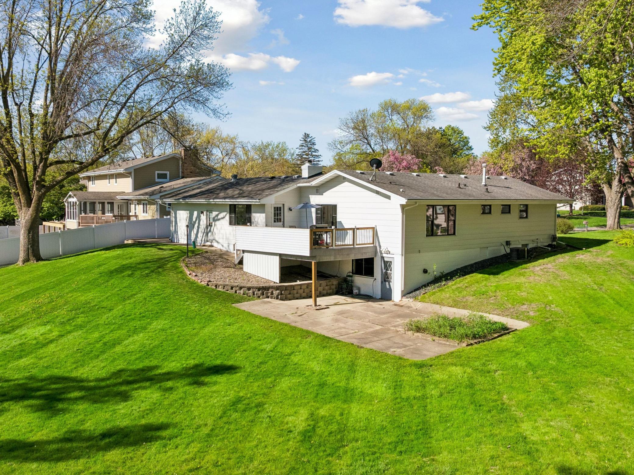 View of Residential at 6401 Doron Lane, Edina MN 55439, Edina (35 of 40) - Mike Wilen | Minnesota Team Real Estate