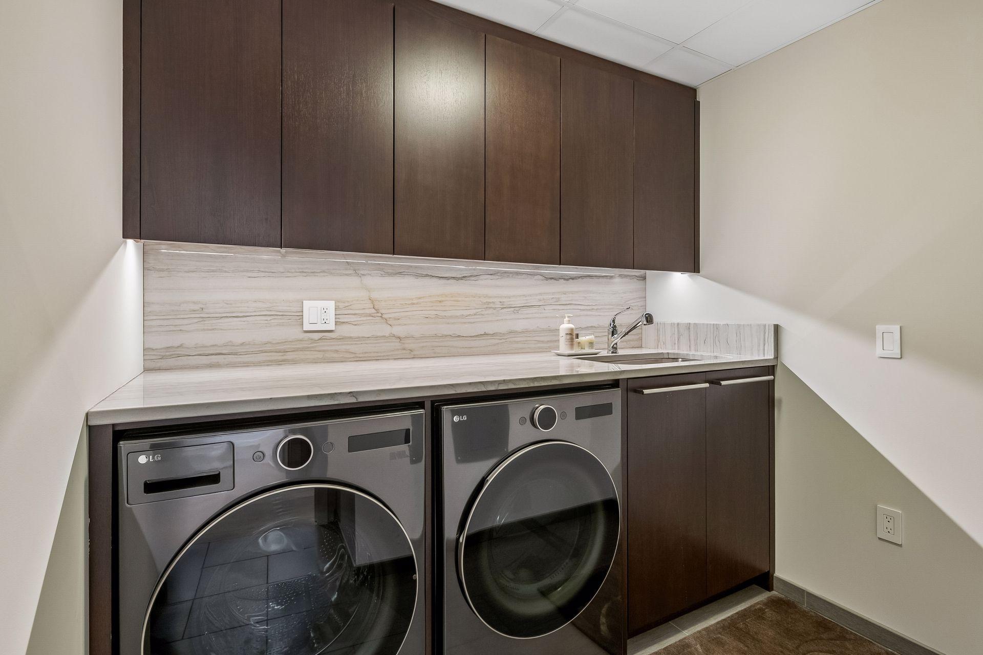 View of Residential at 222 2nd Street #801, Minneapolis MN 55414, Minneapolis (42 of 74) - Mike Wilen | Minnesota Team Real Estate
