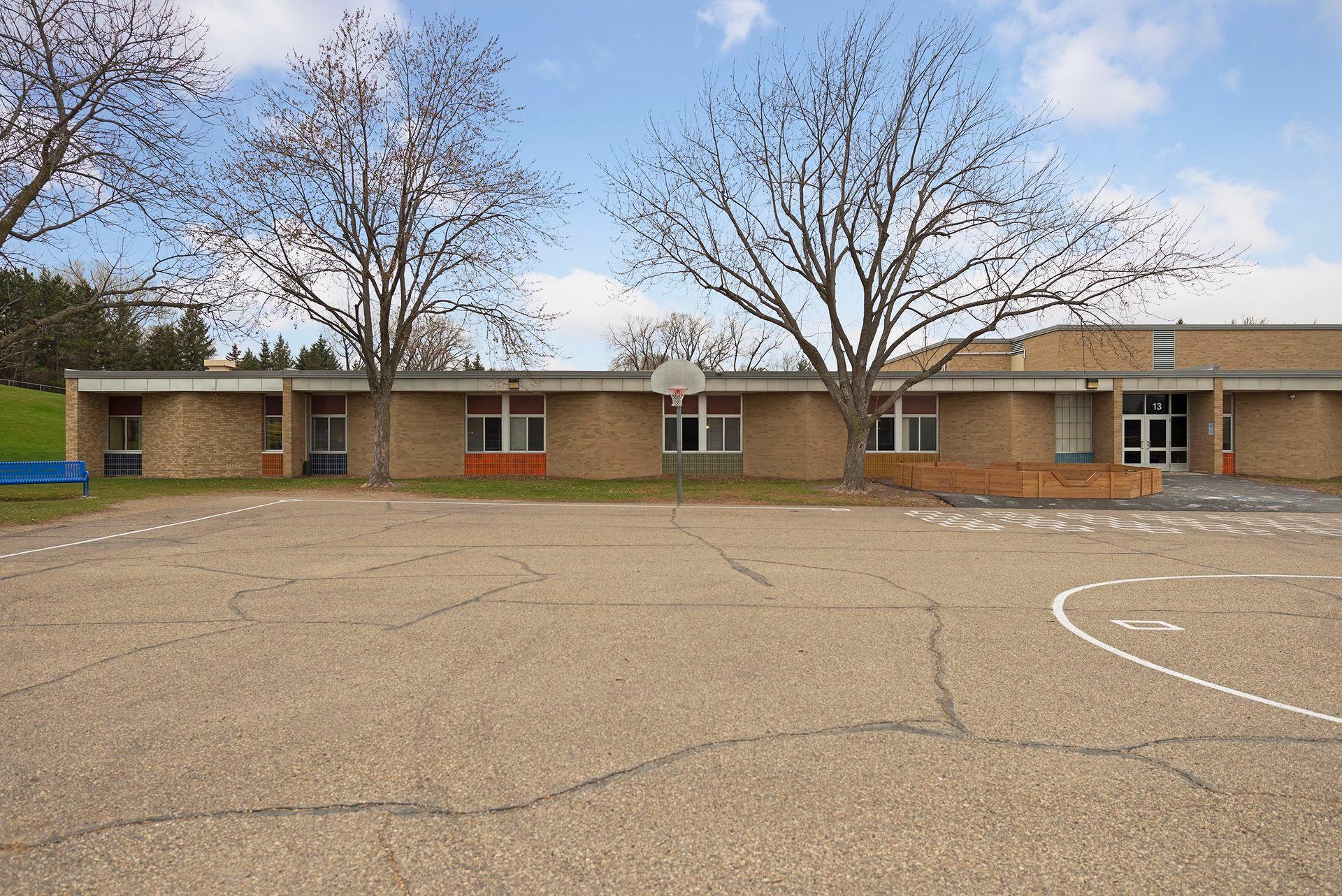 View of Residential at 10416 Briar Circle, Bloomington MN 55437, Bloomington (45 of 46) - Mike Wilen | Minnesota Team Real Estate