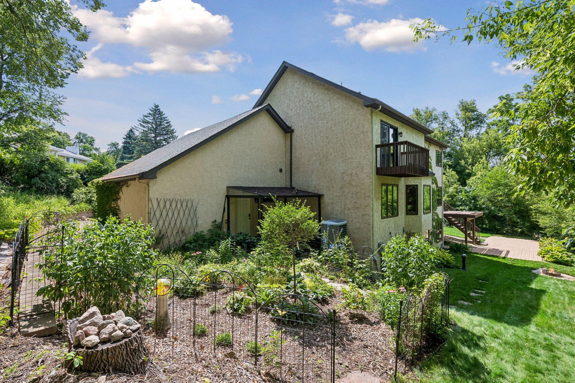 View of Residential at 10416 Briar Circle, Bloomington MN 55437, Bloomington (30 of 46) - Mike Wilen | Minnesota Team Real Estate