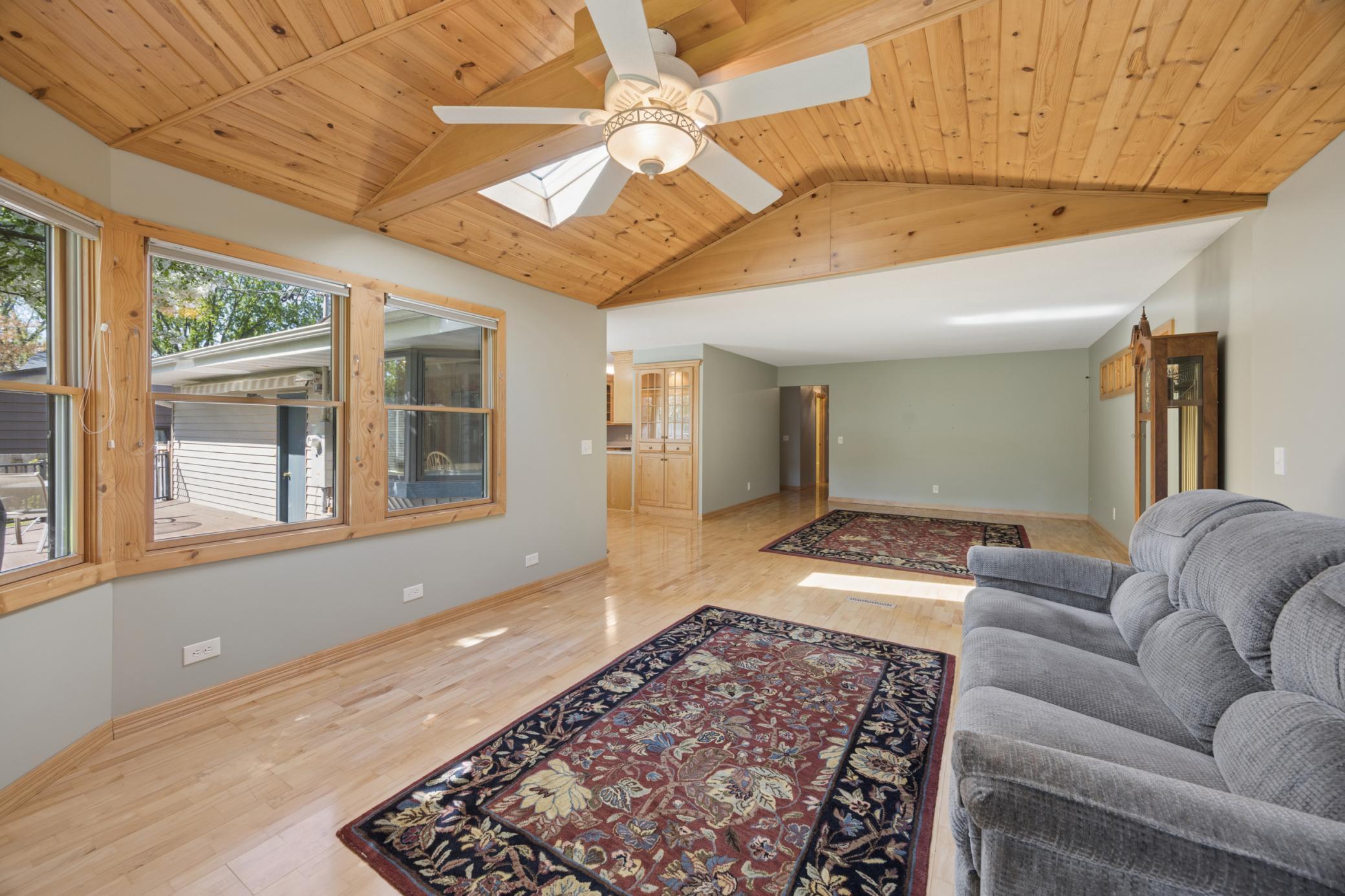 View of Residential at 2439 Walnut Avenue, New Brighton MN 55112, New Brighton (8 of 25) - Mike Wilen | Minnesota Team Real Estate