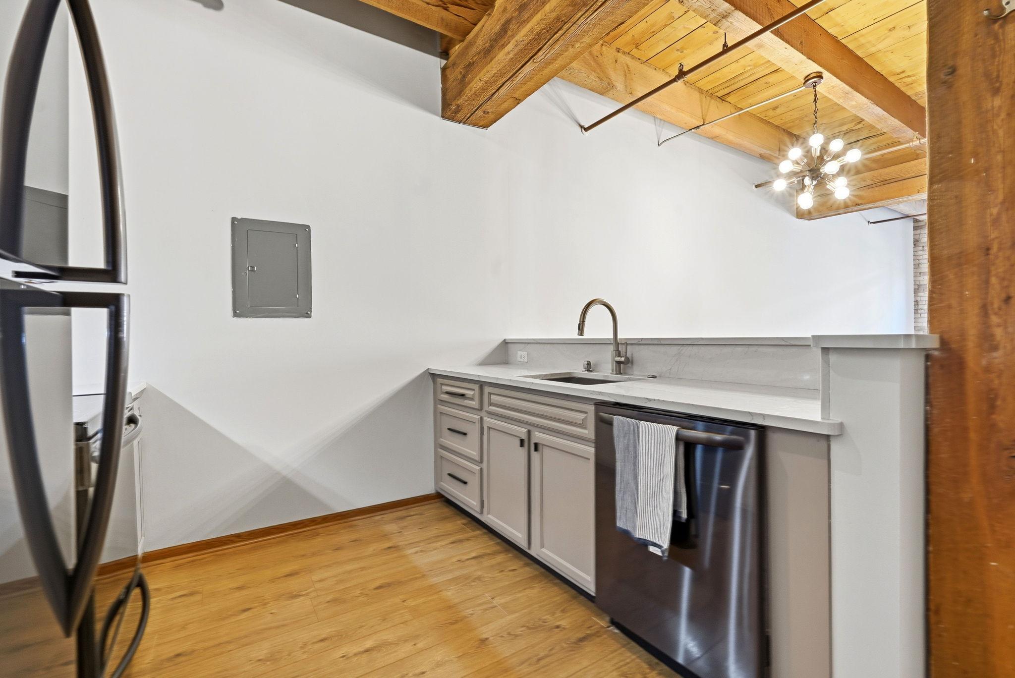 View of Residential at 400 1st Street #502, Minneapolis MN 55401, Minneapolis (13 of 31) - Mike Wilen | Minnesota Team Real Estate