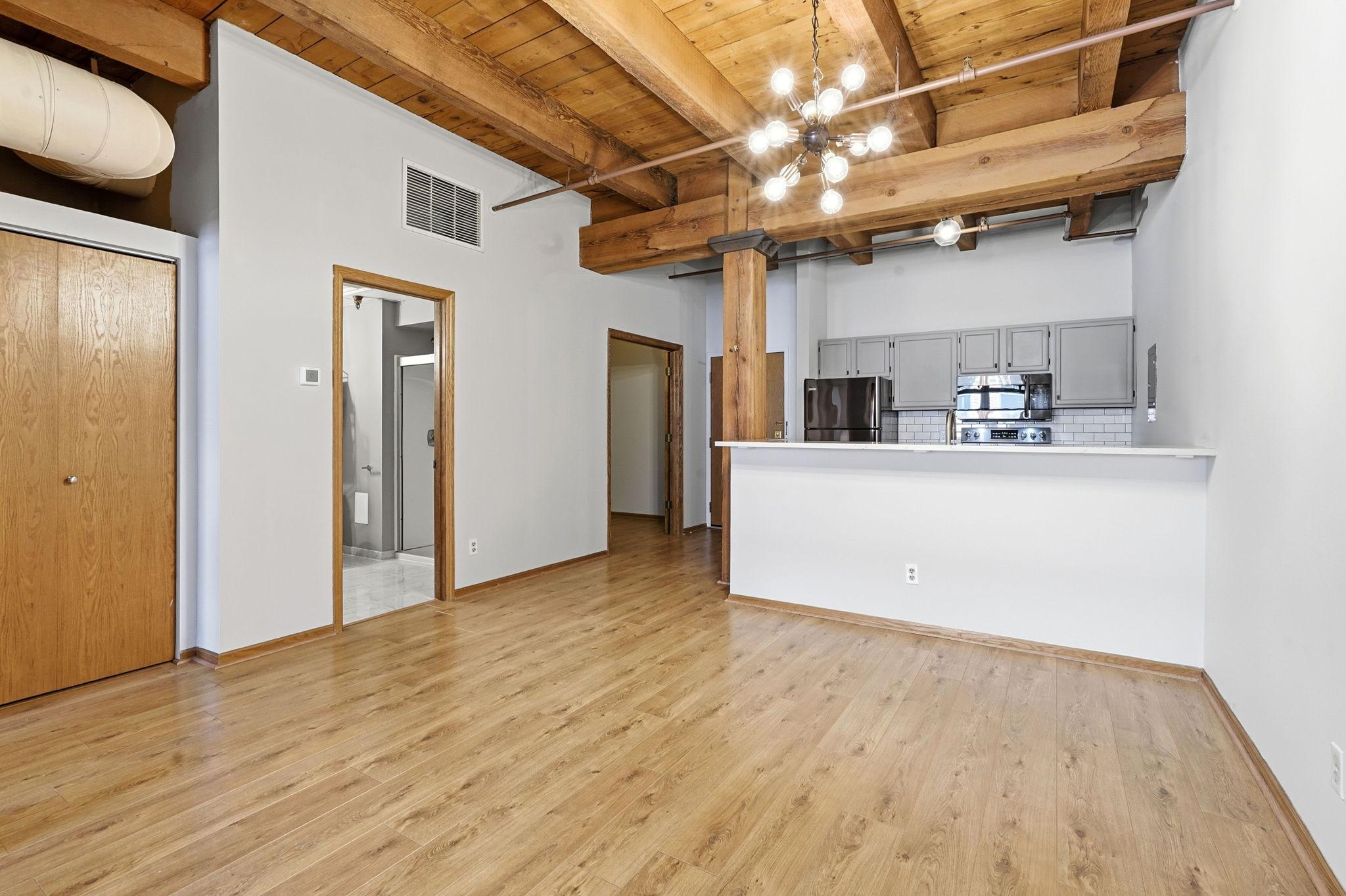 View of Residential at 400 1st Street #502, Minneapolis MN 55401, Minneapolis (14 of 31) - Mike Wilen | Minnesota Team Real Estate