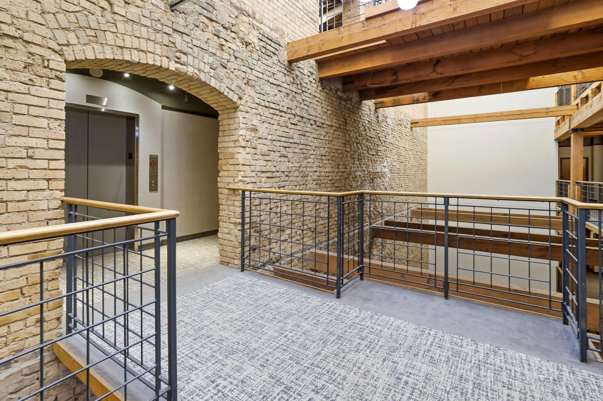 View of Residential at 400 1st Street #502, Minneapolis MN 55401, Minneapolis (27 of 31) - Mike Wilen | Minnesota Team Real Estate