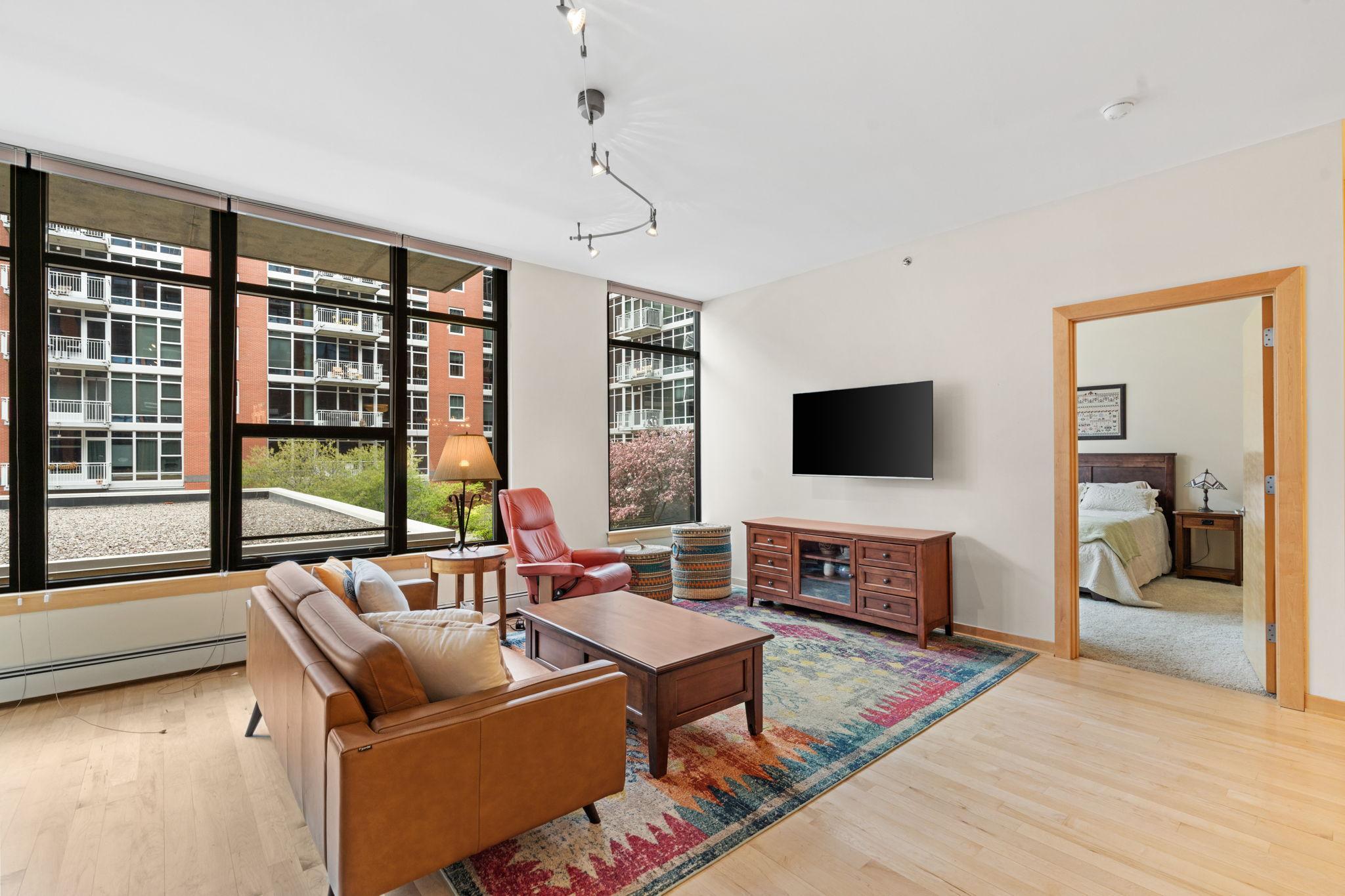 View of Residential at 215 10th Avenue #207, Minneapolis MN 55415, Minneapolis (13 of 46) - Mike Wilen | Minnesota Team Real Estate