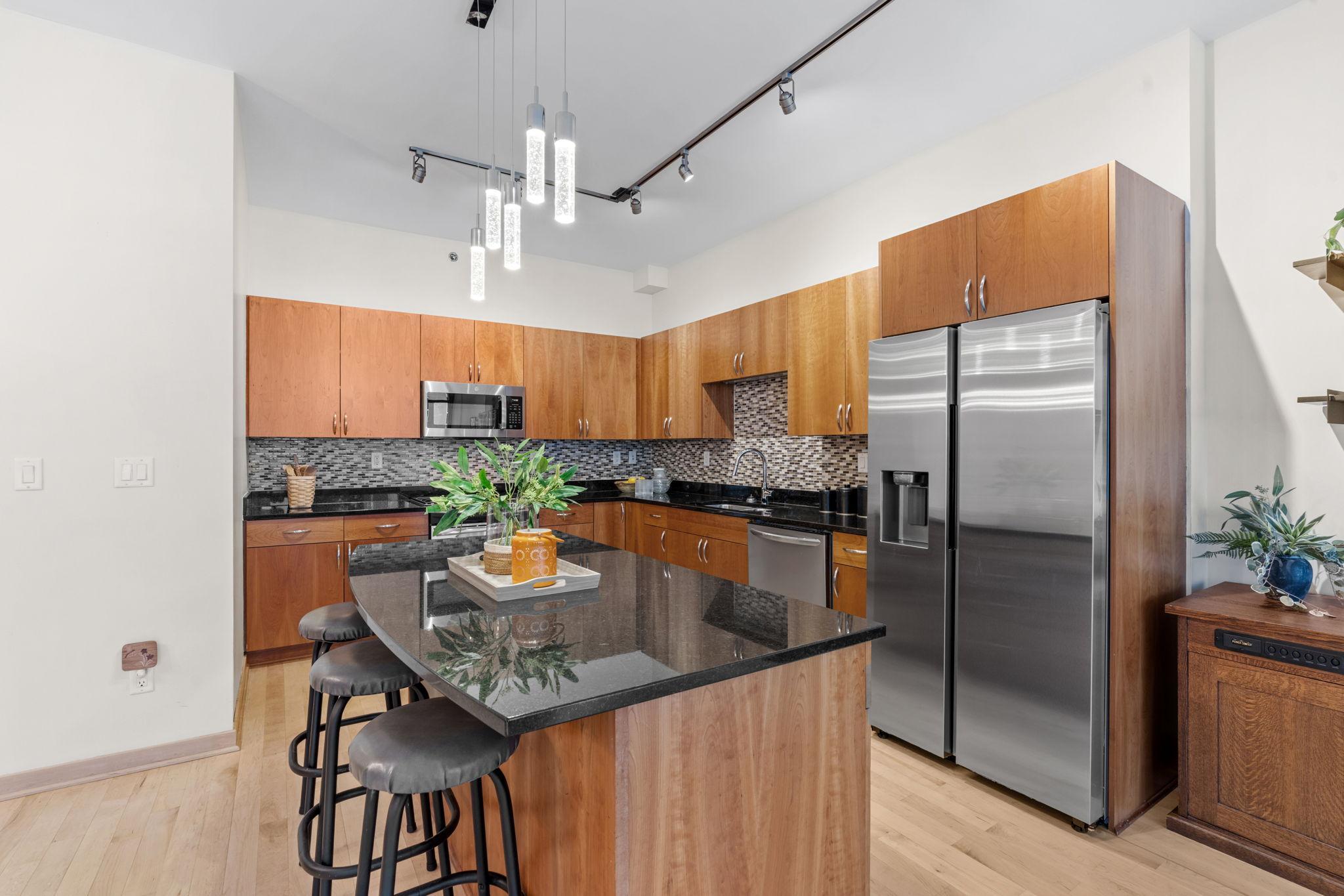 View of Residential at 215 10th Avenue #207, Minneapolis MN 55415, Minneapolis (7 of 46) - Mike Wilen | Minnesota Team Real Estate