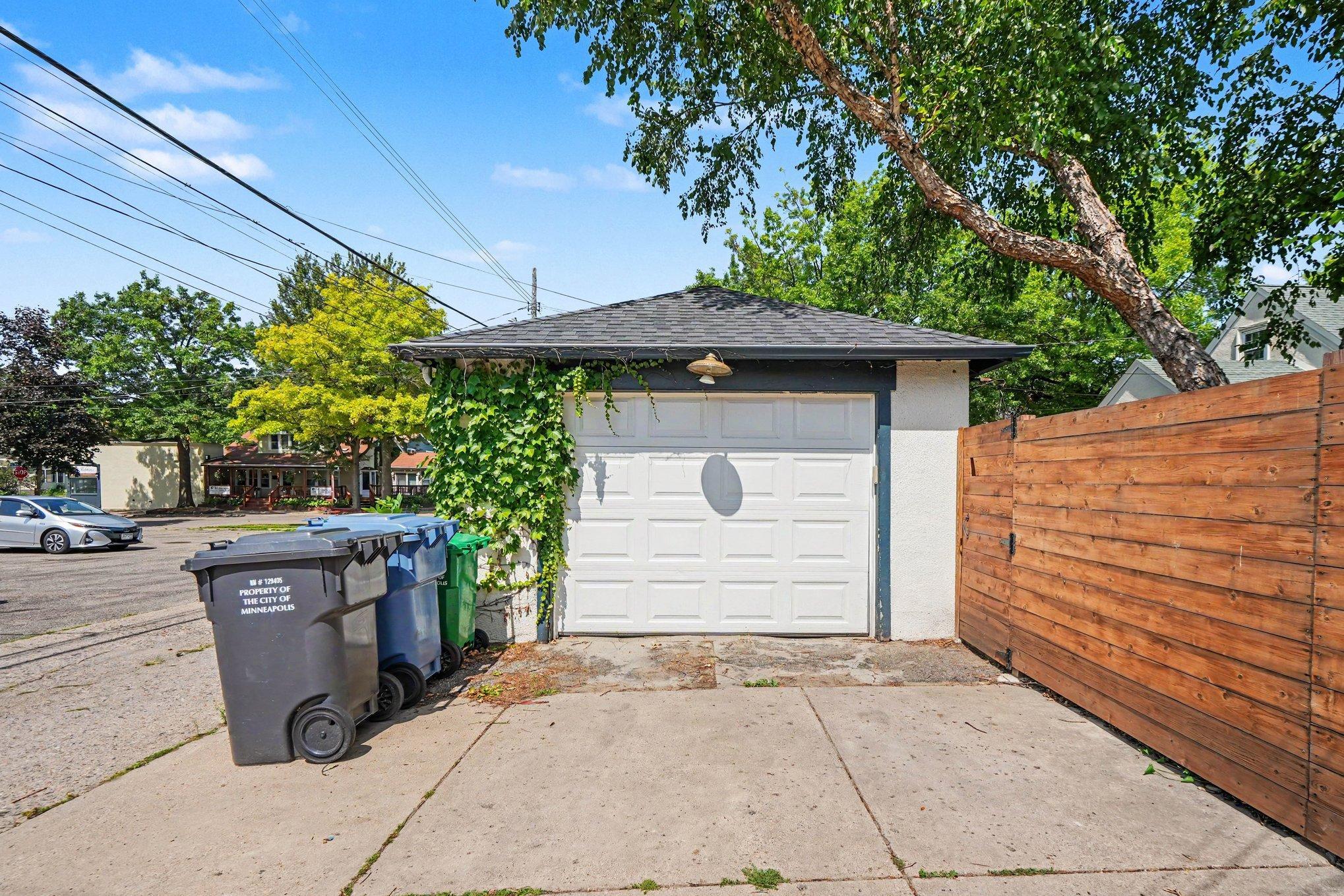 View of Residential at 3855 Sheridan Avenue, Minneapolis MN 55412, Minneapolis (26 of 26) - Mike Wilen | Minnesota Team Real Estate