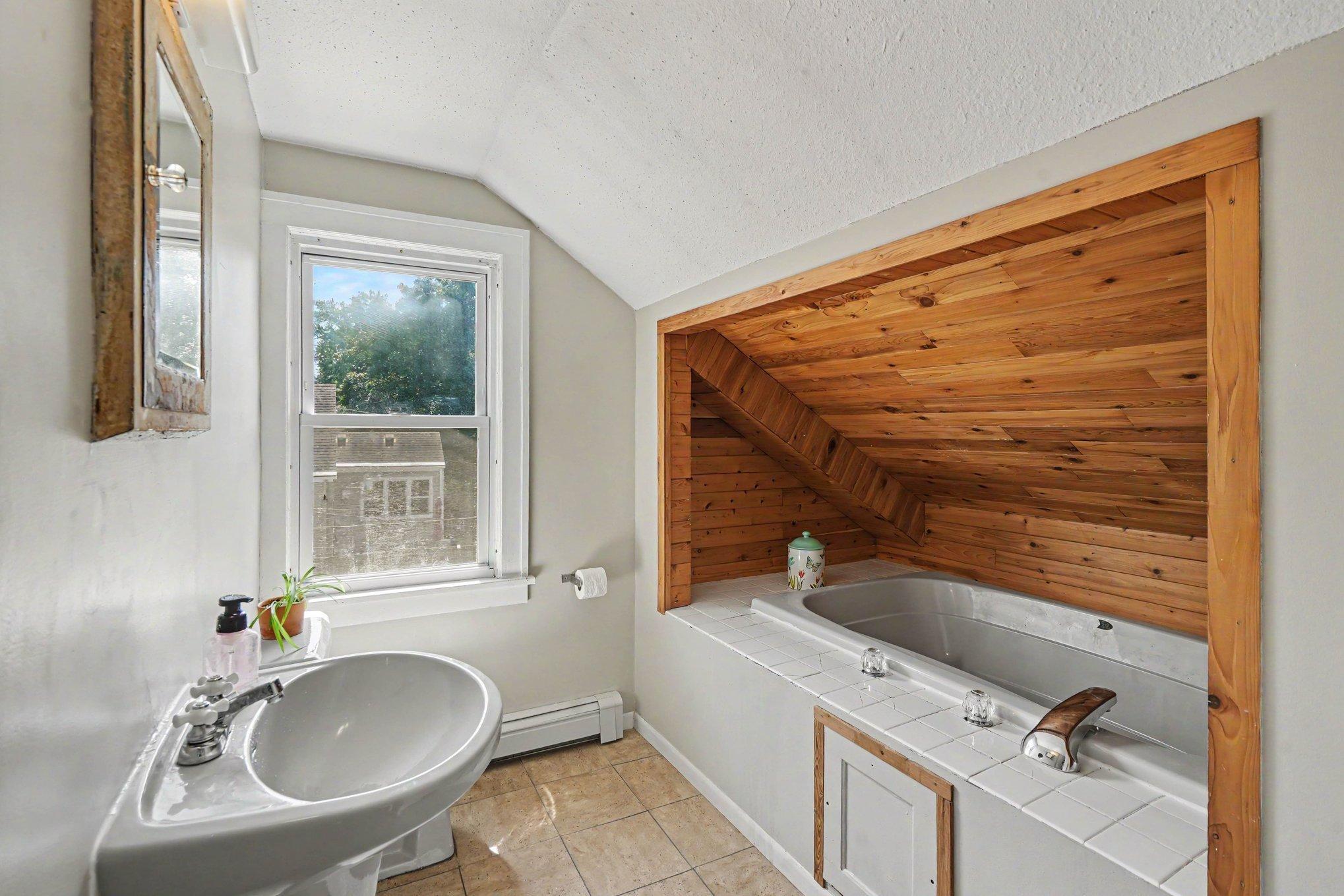 View of Residential at 3855 Sheridan Avenue, Minneapolis MN 55412, Minneapolis (20 of 26) - Mike Wilen | Minnesota Team Real Estate