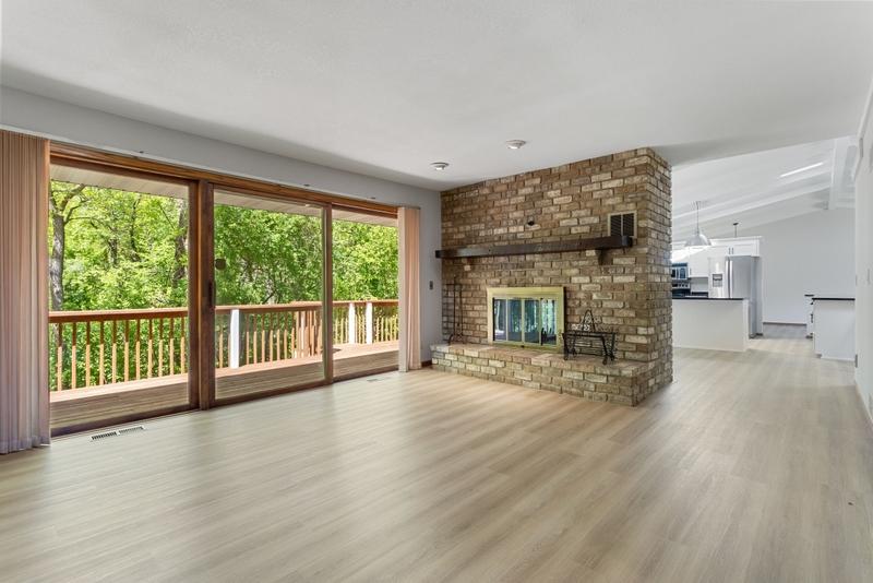 View of Residential at 1948 Crown Point Drive, Mendota Heights MN 55118, Mendota Heights (11 of 32) - Mike Wilen | Minnesota Team Real Estate