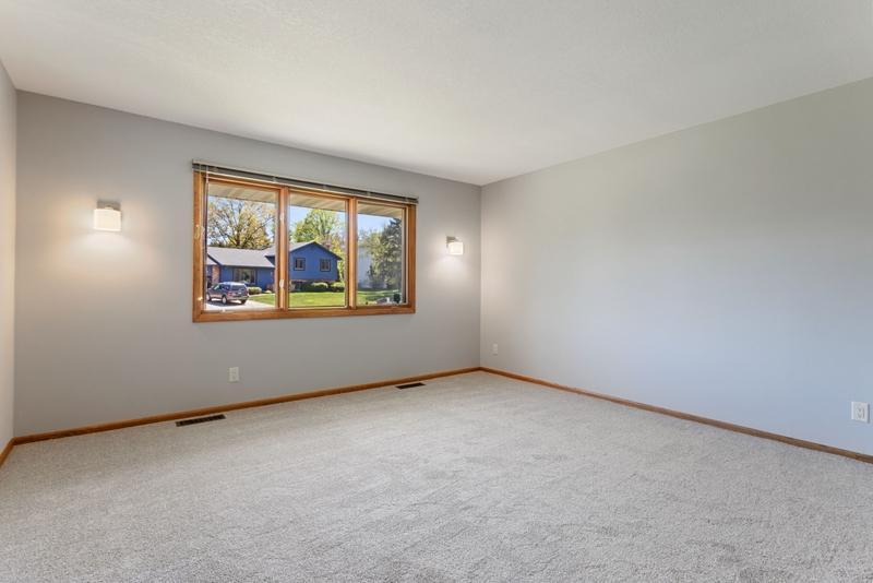 View of Residential at 1948 Crown Point Drive, Mendota Heights MN 55118, Mendota Heights (13 of 32) - Mike Wilen | Minnesota Team Real Estate