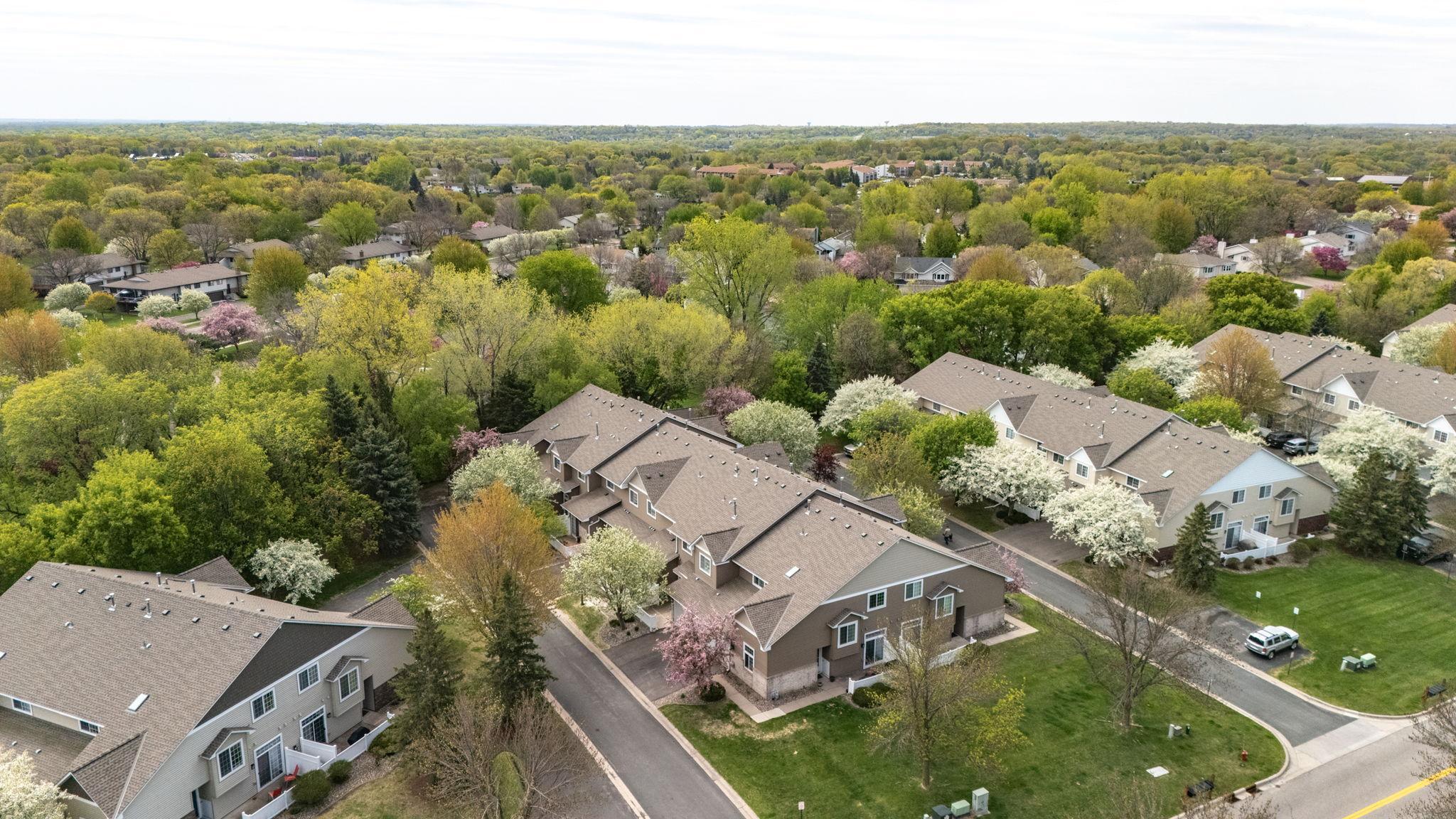 View of Residential at 14075 Plymouth Avenue #92, Burnsville MN 55337, Burnsville (24 of 27) - Mike Wilen | Minnesota Team Real Estate