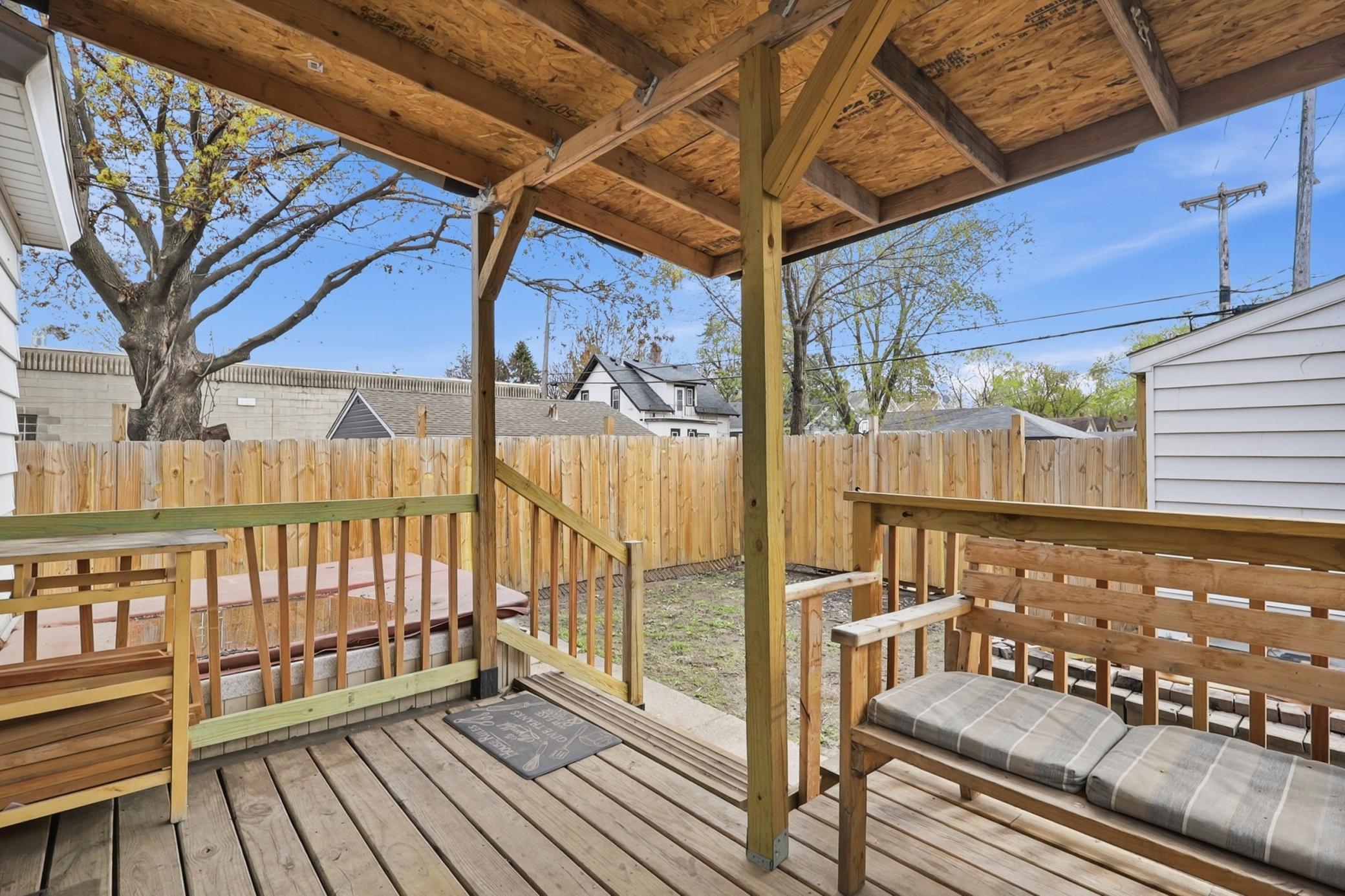 View of Residential Income at 1415 44th Avenue, Minneapolis MN 55412, Minneapolis (32 of 42) - Mike Wilen | Minnesota Team Real Estate