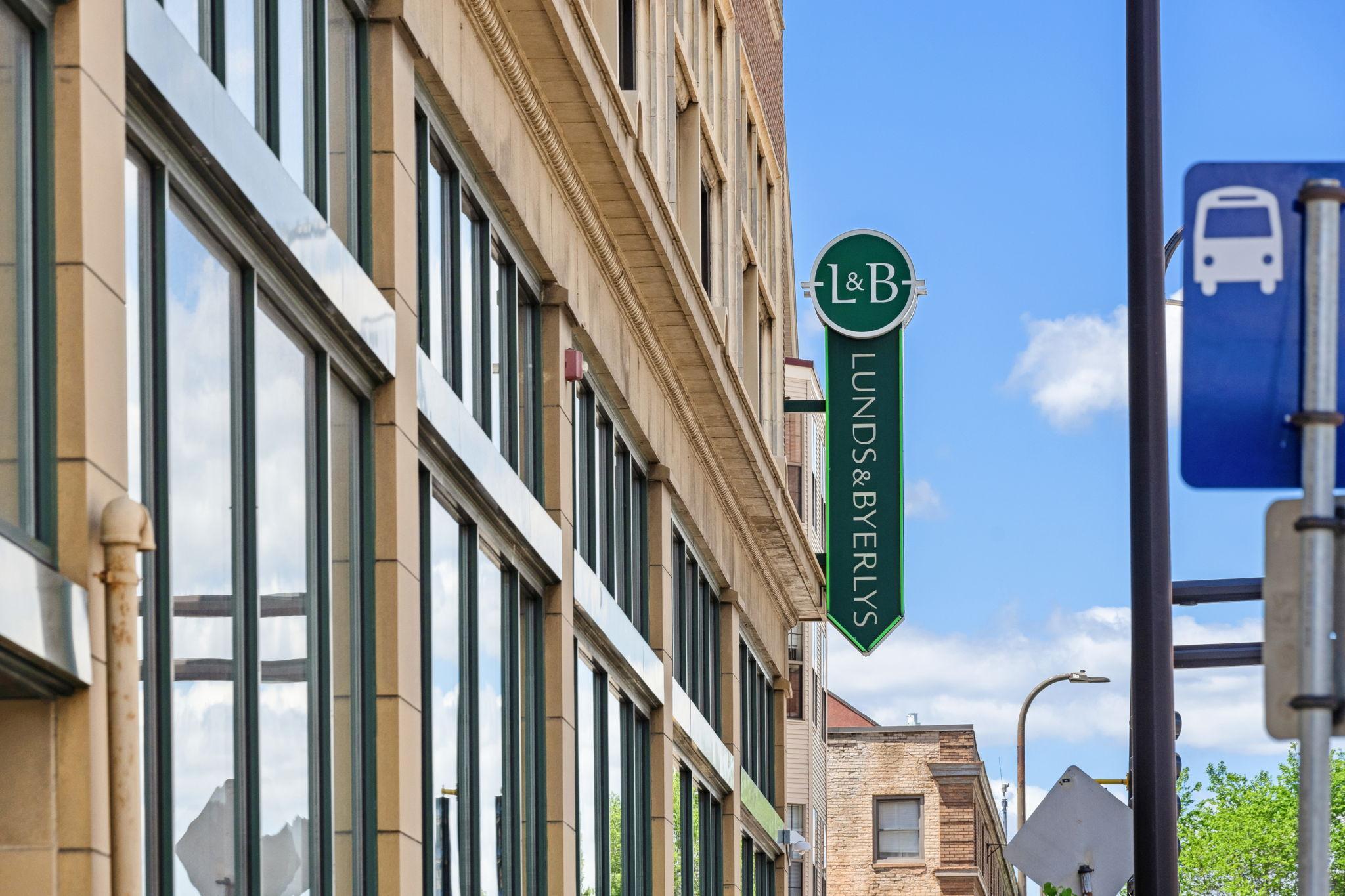 View of Residential at 11 12th Street #402, Minneapolis MN 55403, Minneapolis (17 of 44) - Mike Wilen | Minnesota Team Real Estate