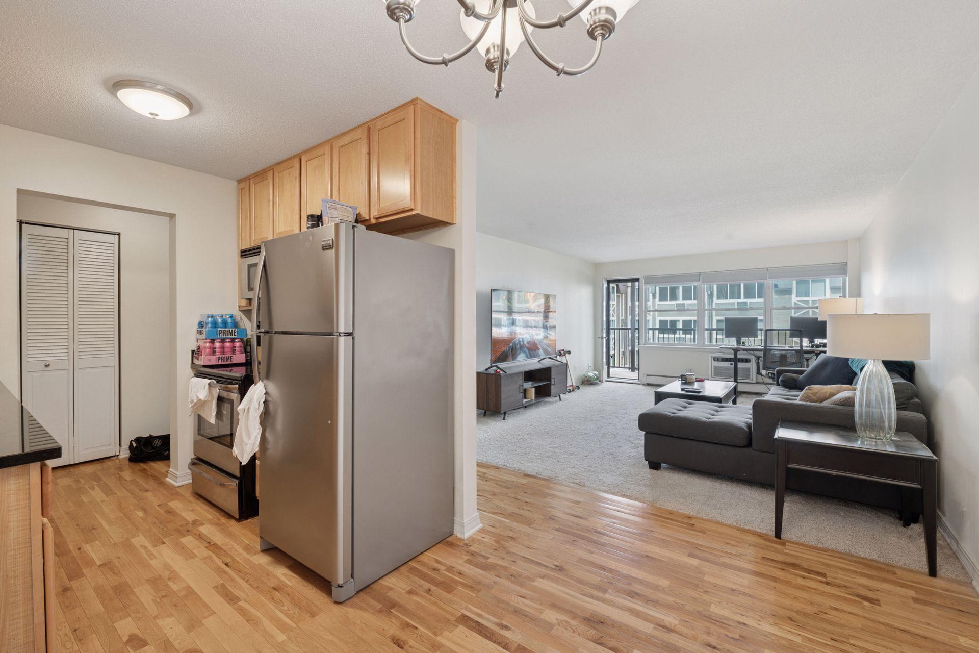 View of Residential at 3150 Excelsior Boulevard #207, Minneapolis MN 55416, Minneapolis (21 of 71) - Mike Wilen | Minnesota Team Real Estate