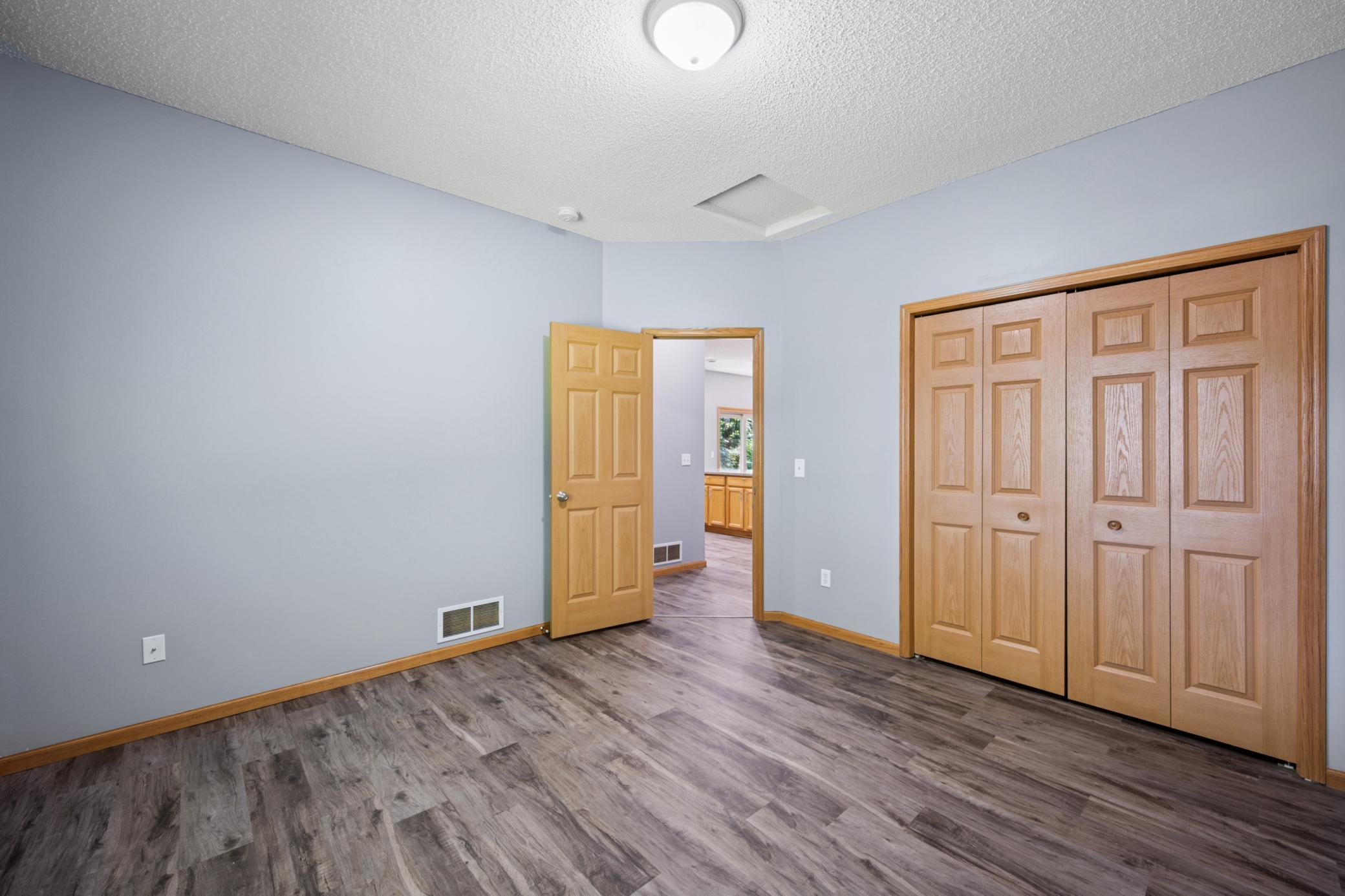 View of Residential Income at 914 1/2 3rd Avenue, Buffalo MN 55313, Buffalo (10 of 16) - Mike Wilen | Minnesota Team Real Estate