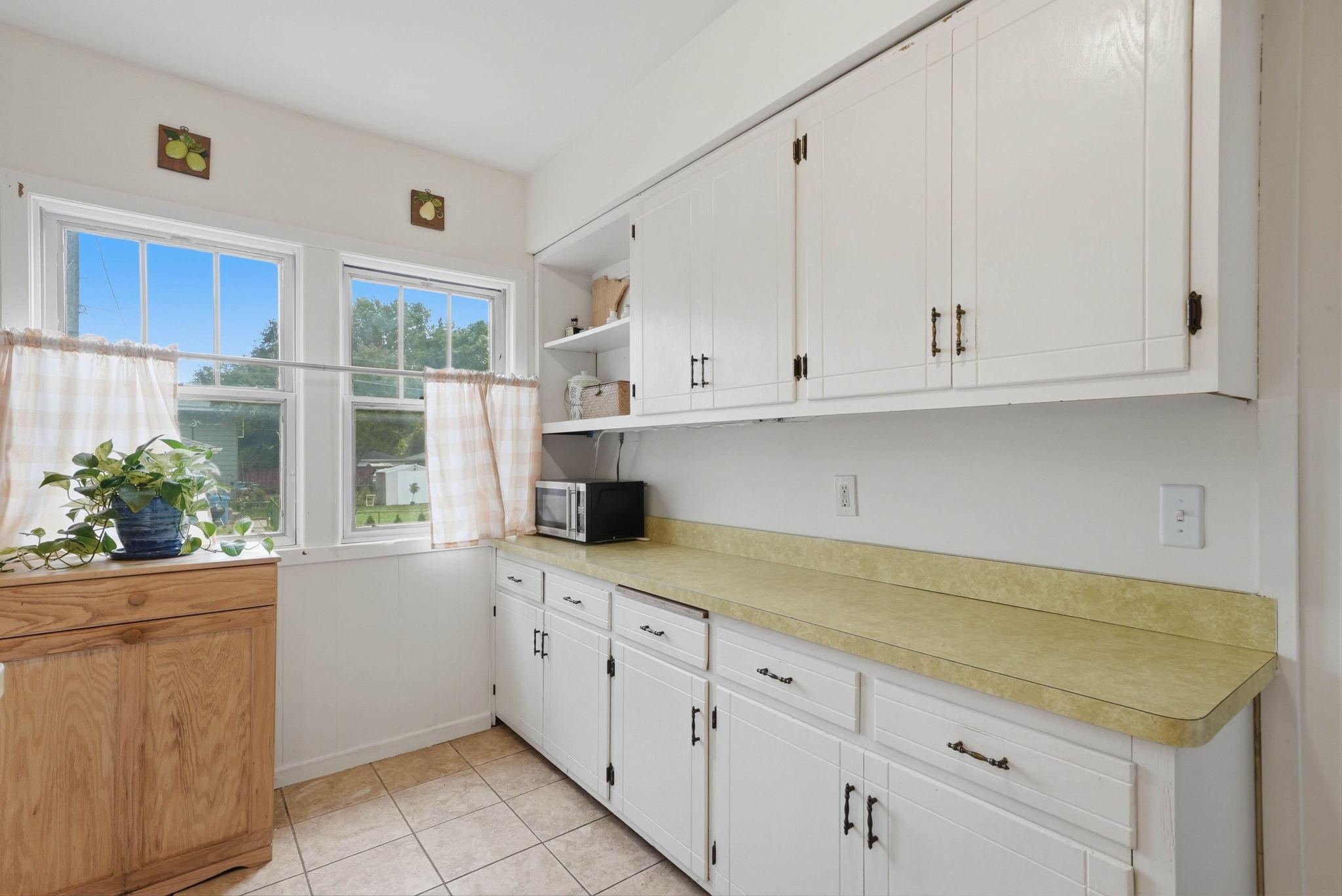 View of Residential Income at 1900 Buchanan Street, Minneapolis MN 55418, Minneapolis (11 of 37) - Mike Wilen | Minnesota Team Real Estate