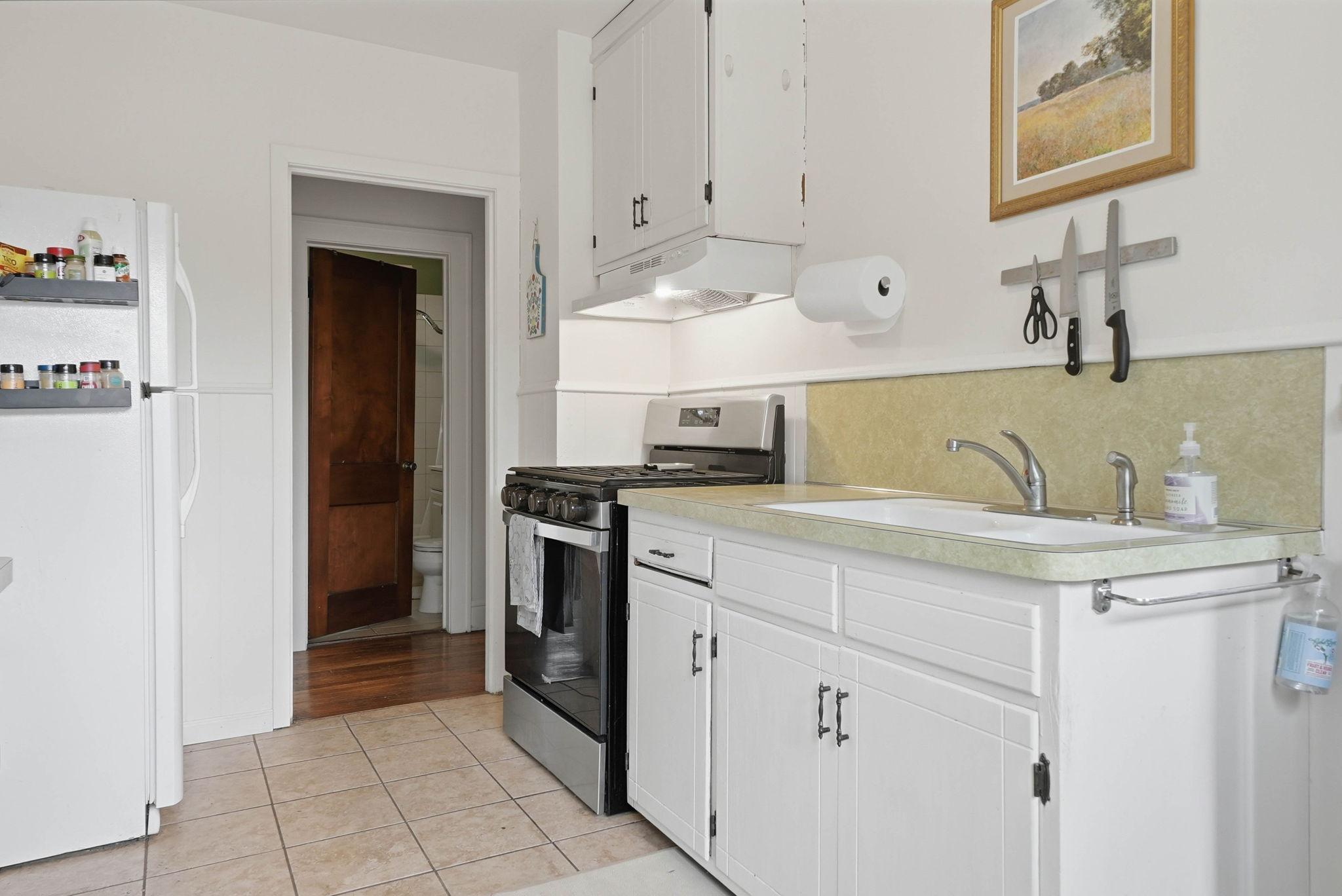 View of Residential Income at 1900 Buchanan Street, Minneapolis MN 55418, Minneapolis (9 of 37) - Mike Wilen | Minnesota Team Real Estate