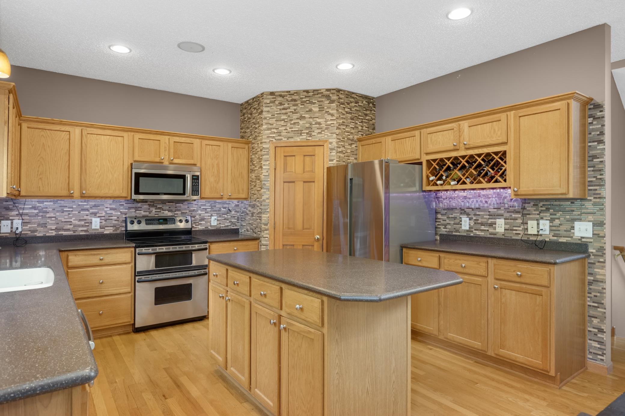 View of Residential at 16098 Kennard Court, Lakeville MN 55044, Lakeville (7 of 58) - Mike Wilen | Minnesota Team Real Estate