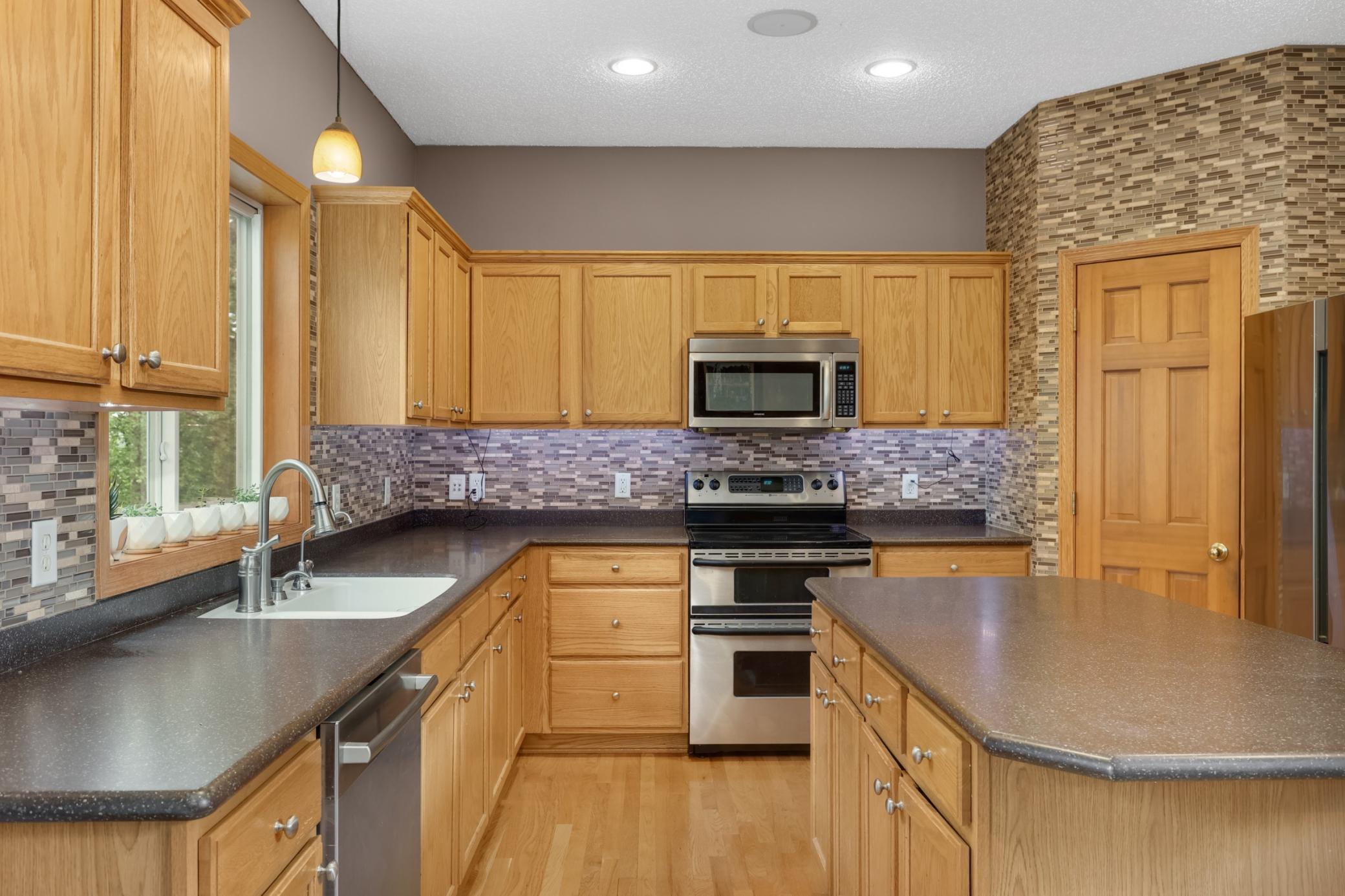 View of Residential at 16098 Kennard Court, Lakeville MN 55044, Lakeville (8 of 58) - Mike Wilen | Minnesota Team Real Estate