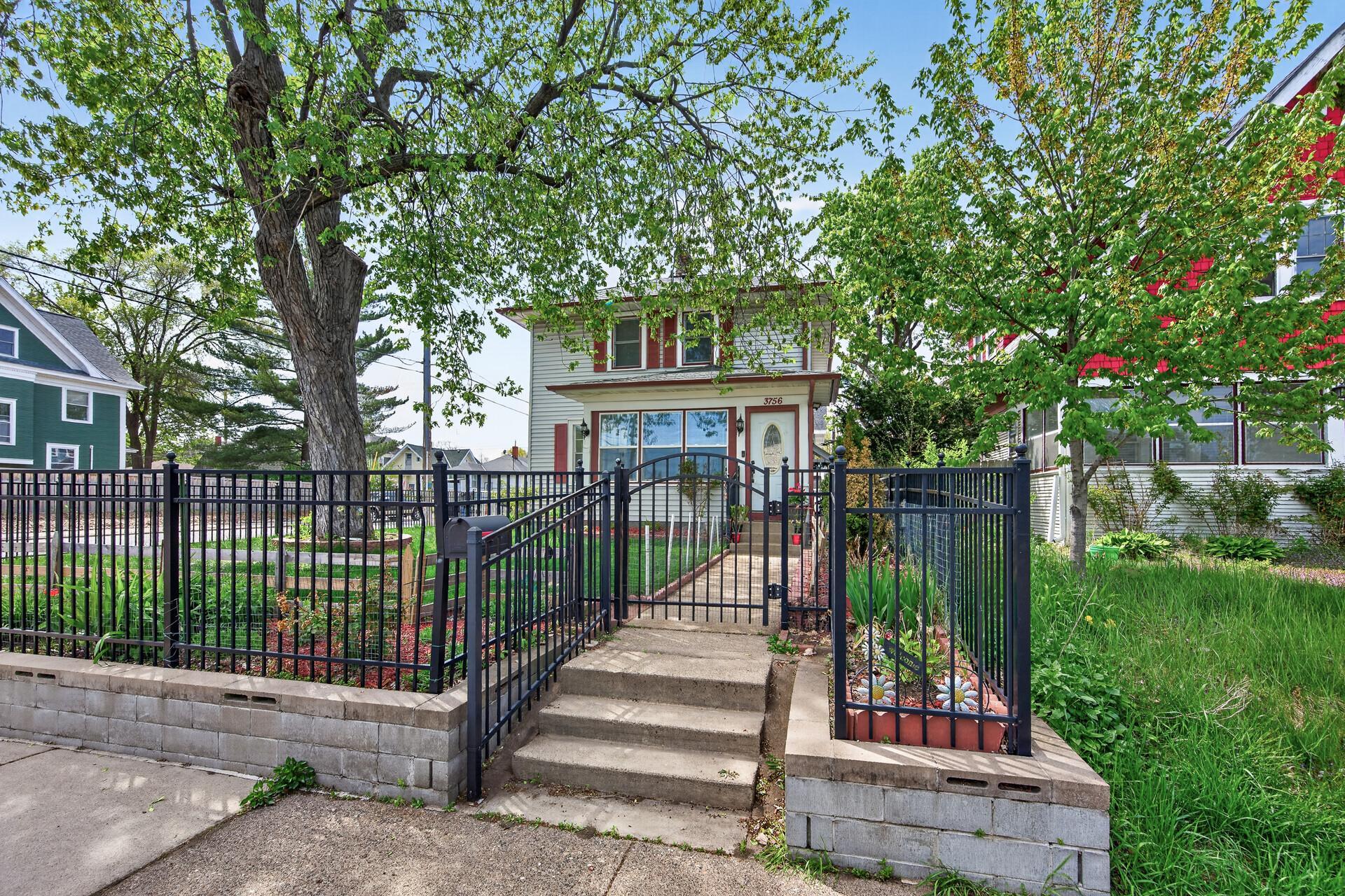 View of Residential at 3756 10th Avenue, Minneapolis MN 55407, Minneapolis (3 of 27) - Mike Wilen | Minnesota Team Real Estate