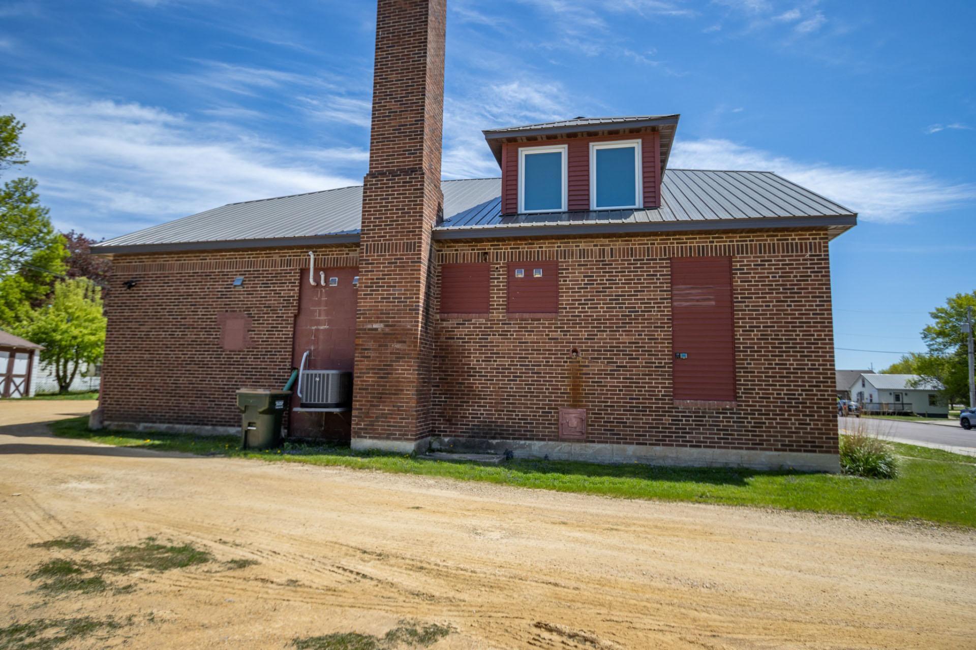 View of Commercial Sale at 196 Main Street, Elysian MN 56028, Elysian (6 of 39) - Mike Wilen | Minnesota Team Real Estate